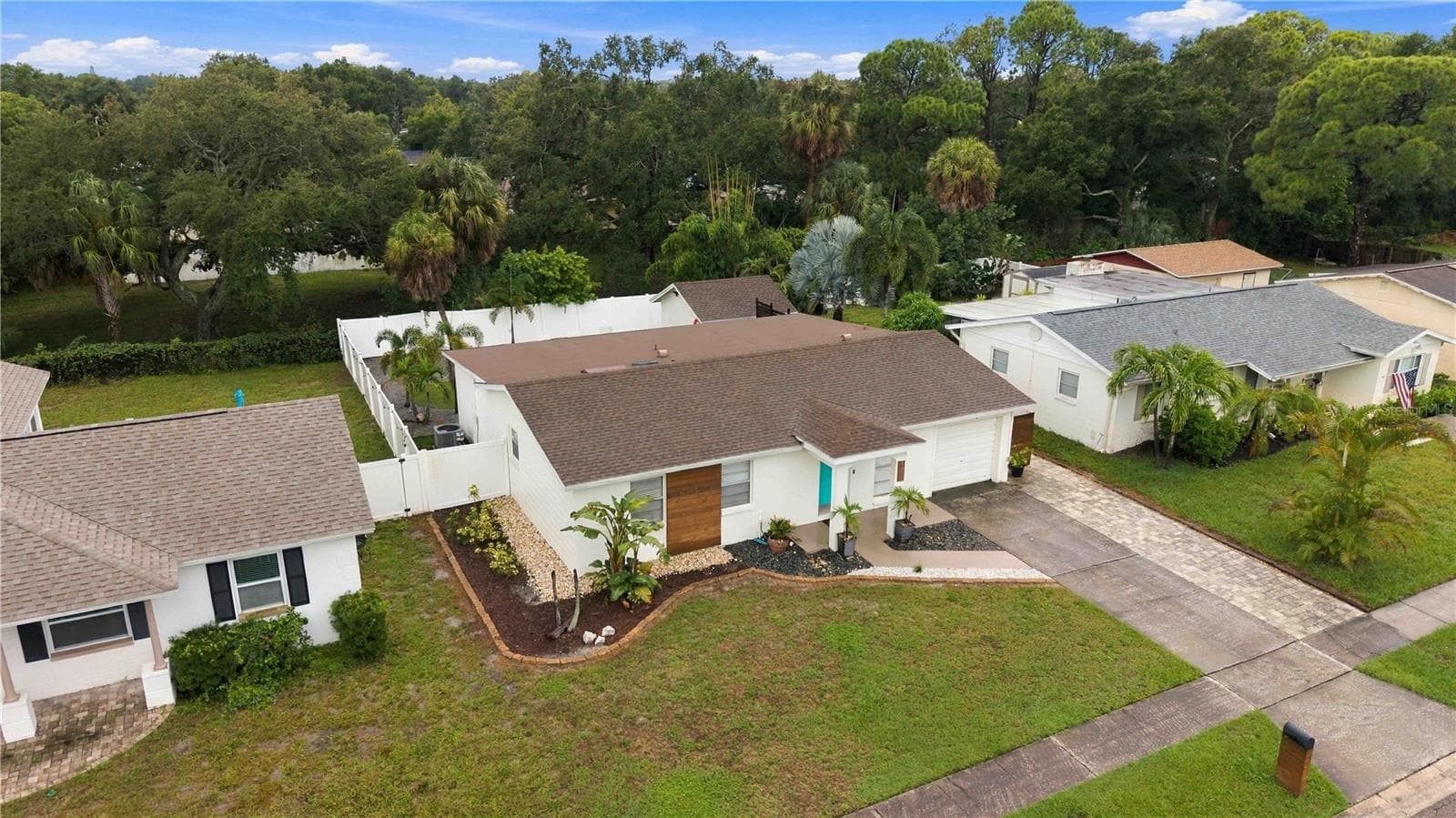 Single Family Residence at 6339 S LANSDALE CIR, TAMPA, photo 29 of 35