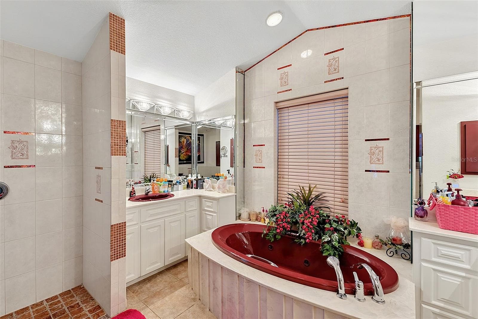 Primary Bathroom - 614 RIO VILLA DR, PUNTA GORDA