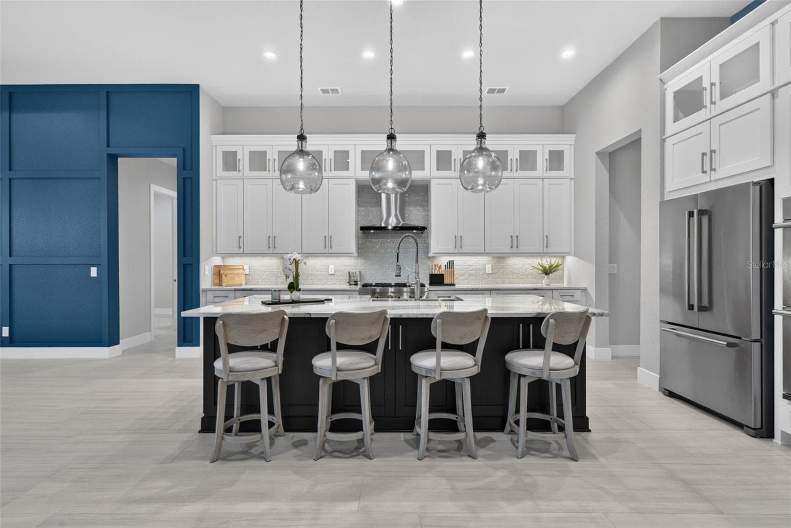 Open Kitchen Layout - 8448 CANE BAY CT, LAKEWOOD RANCH
