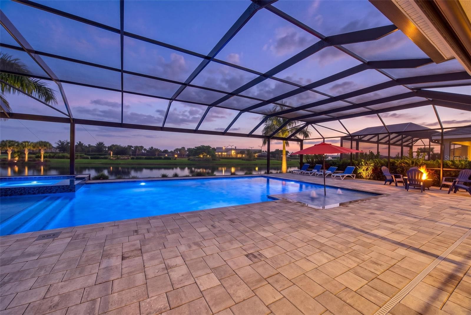 Evening Pool Views - 8448 CANE BAY CT, LAKEWOOD RANCH
