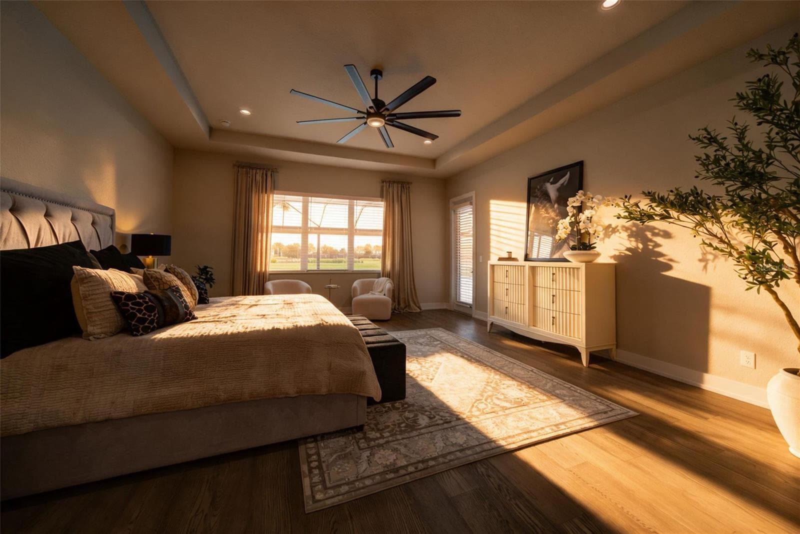 Sunlit Primary Suite - 8448 CANE BAY CT, LAKEWOOD RANCH