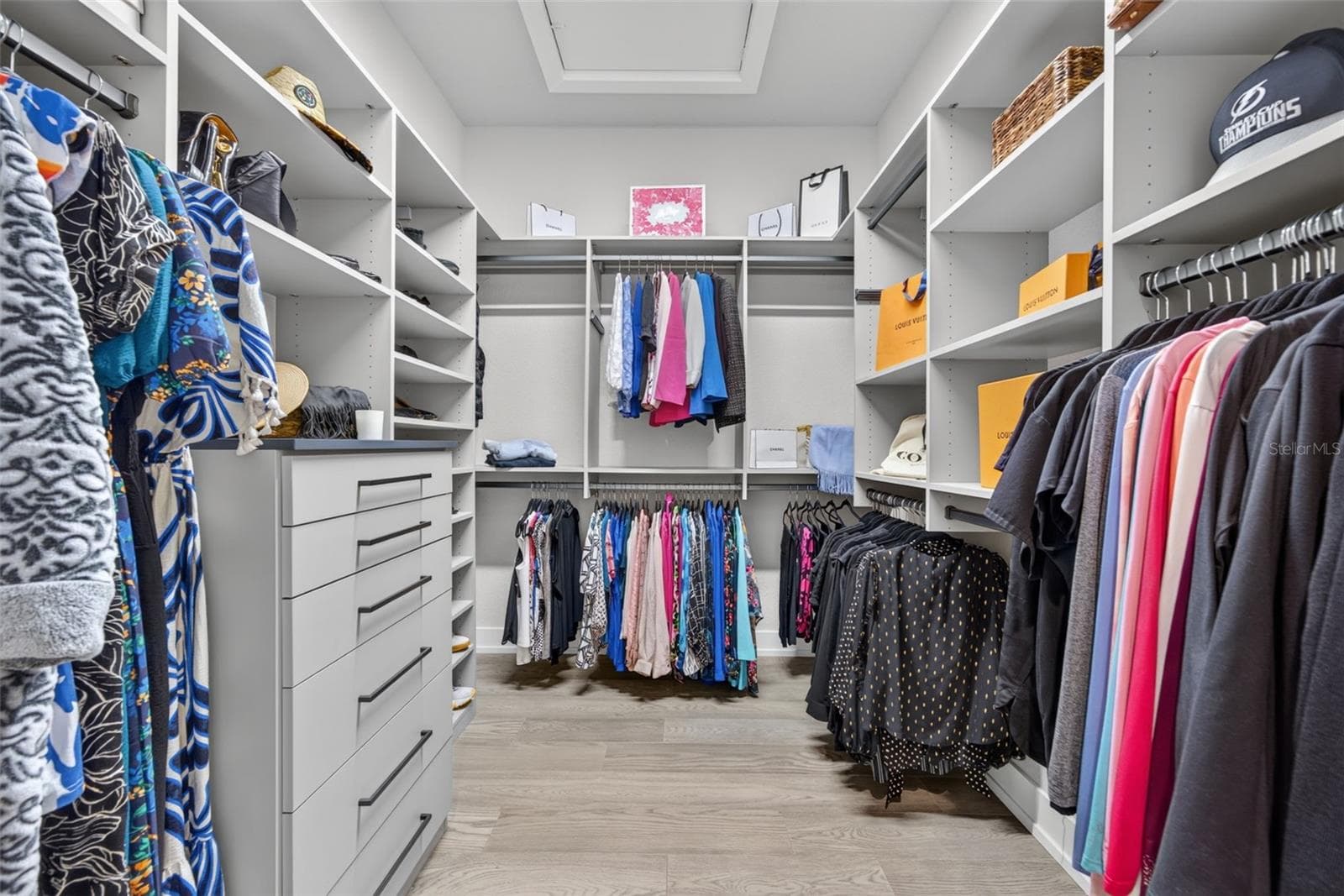 Dual Primary Closets - 8448 CANE BAY CT, LAKEWOOD RANCH