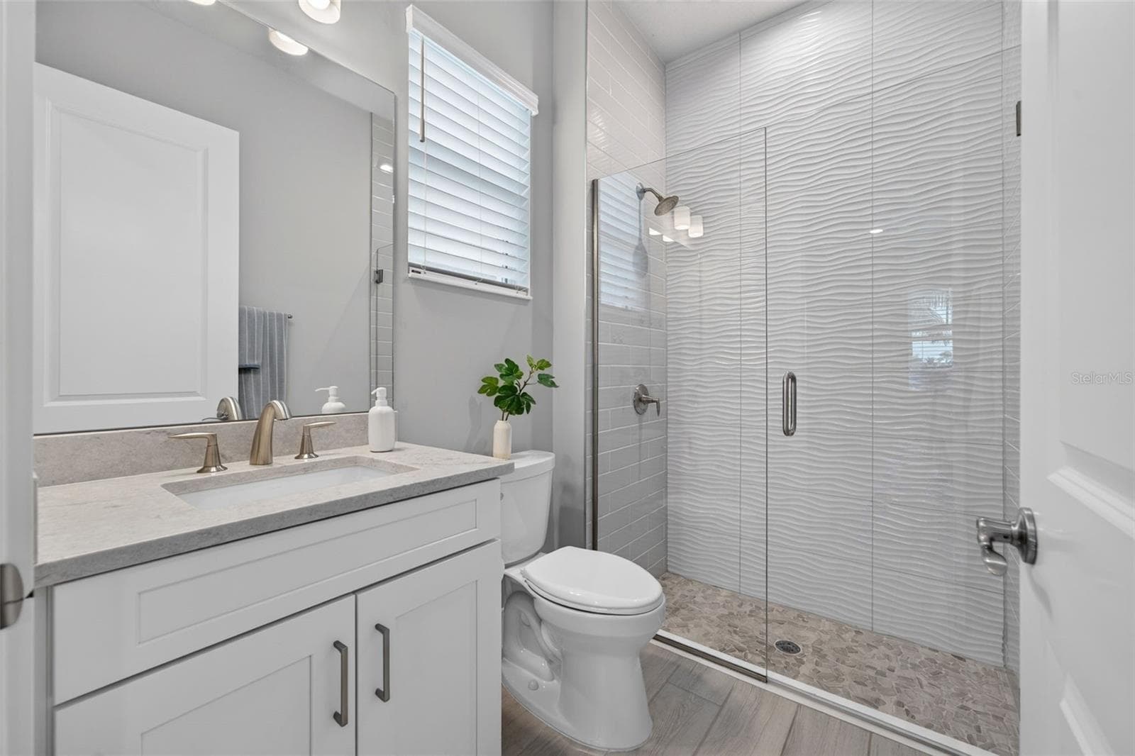 En-suite Bedroom - 8448 CANE BAY CT, LAKEWOOD RANCH