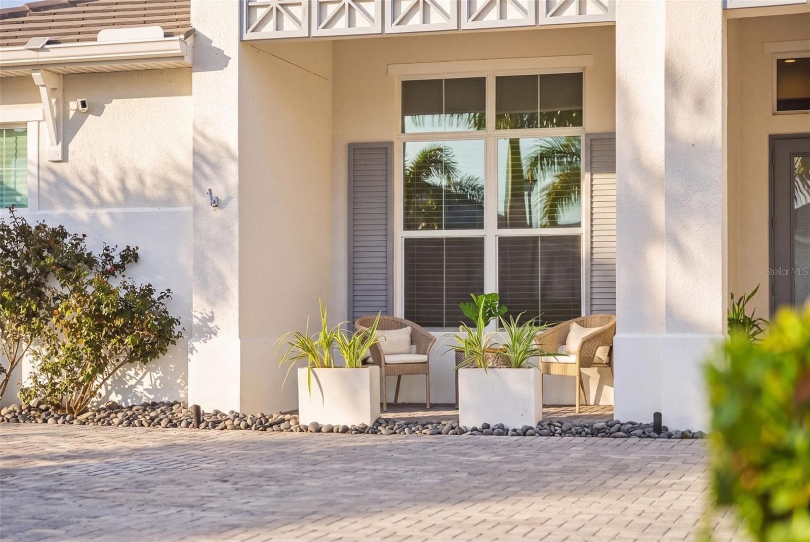 Covered Front Entry - 8448 CANE BAY CT, LAKEWOOD RANCH