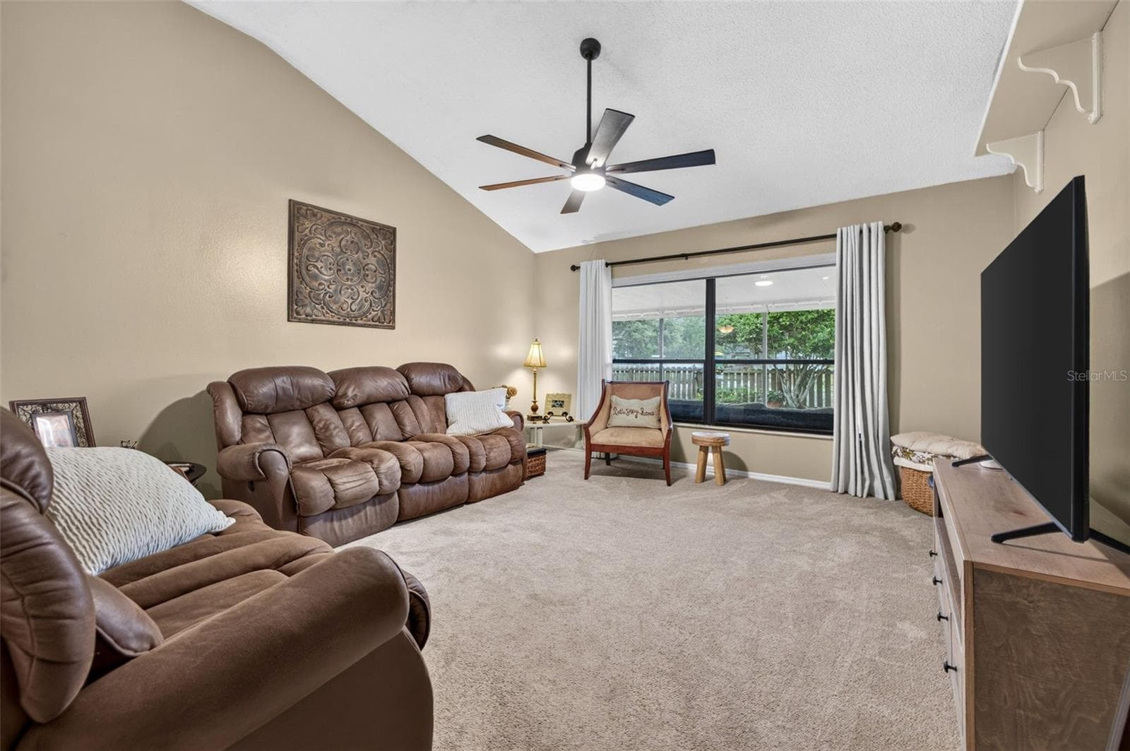 Single Family Residence at 18301 BIG POND WAY, TAMPA, photo 5 of 40