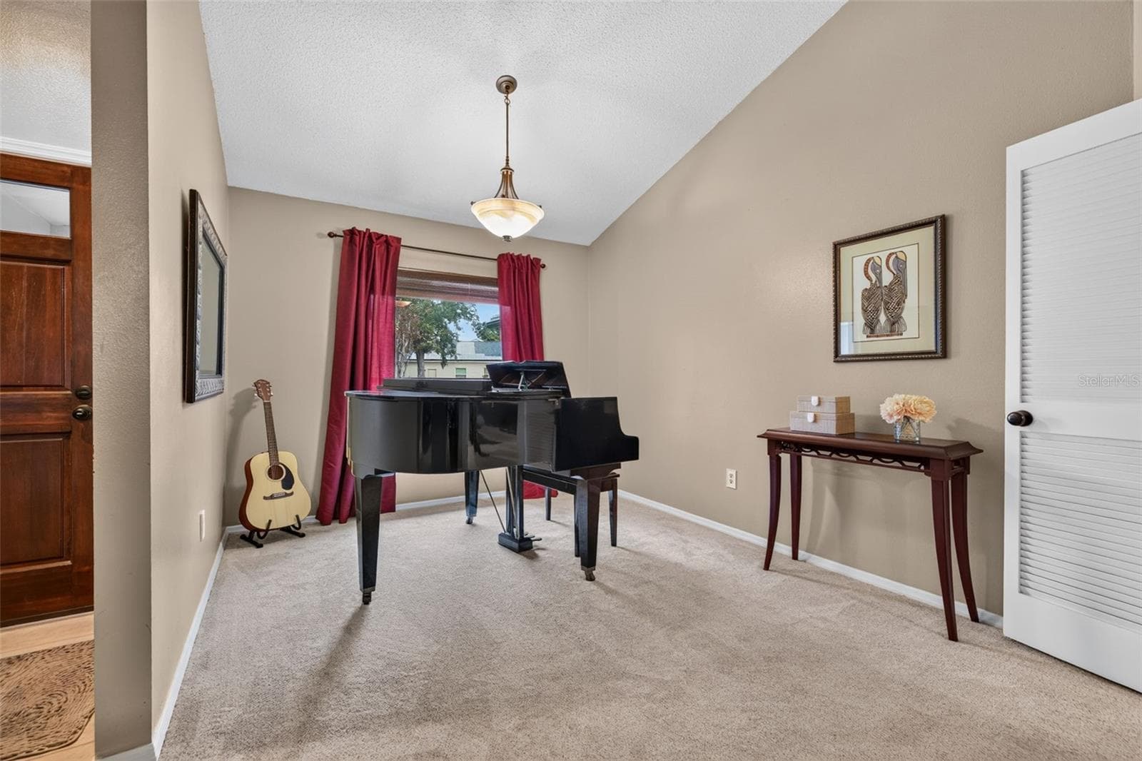 Single Family Residence at 18301 BIG POND WAY, TAMPA, photo 8 of 40