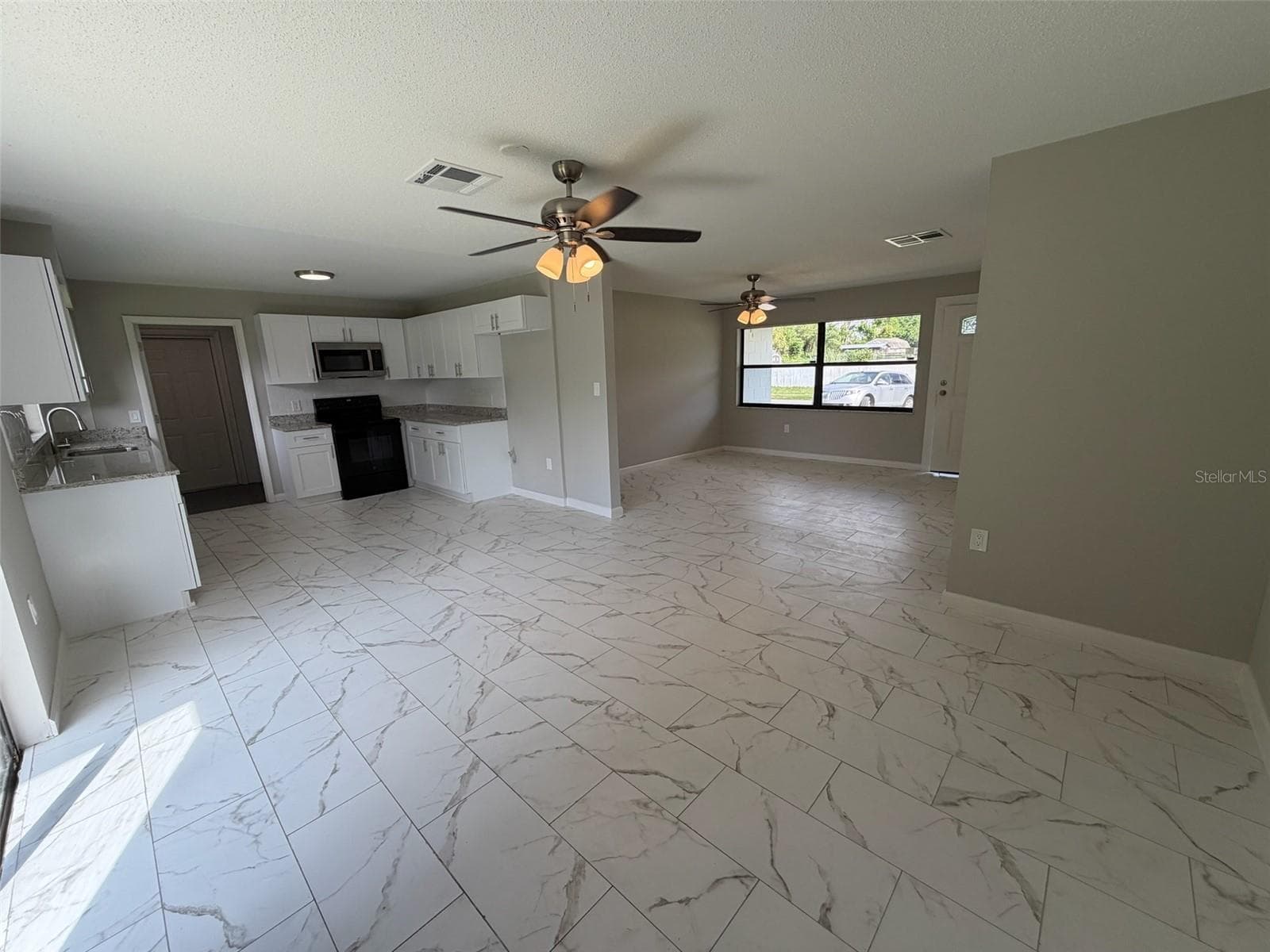 Single Family Residence at 7008 HARWICK DR, ORLANDO, photo 4 of 17