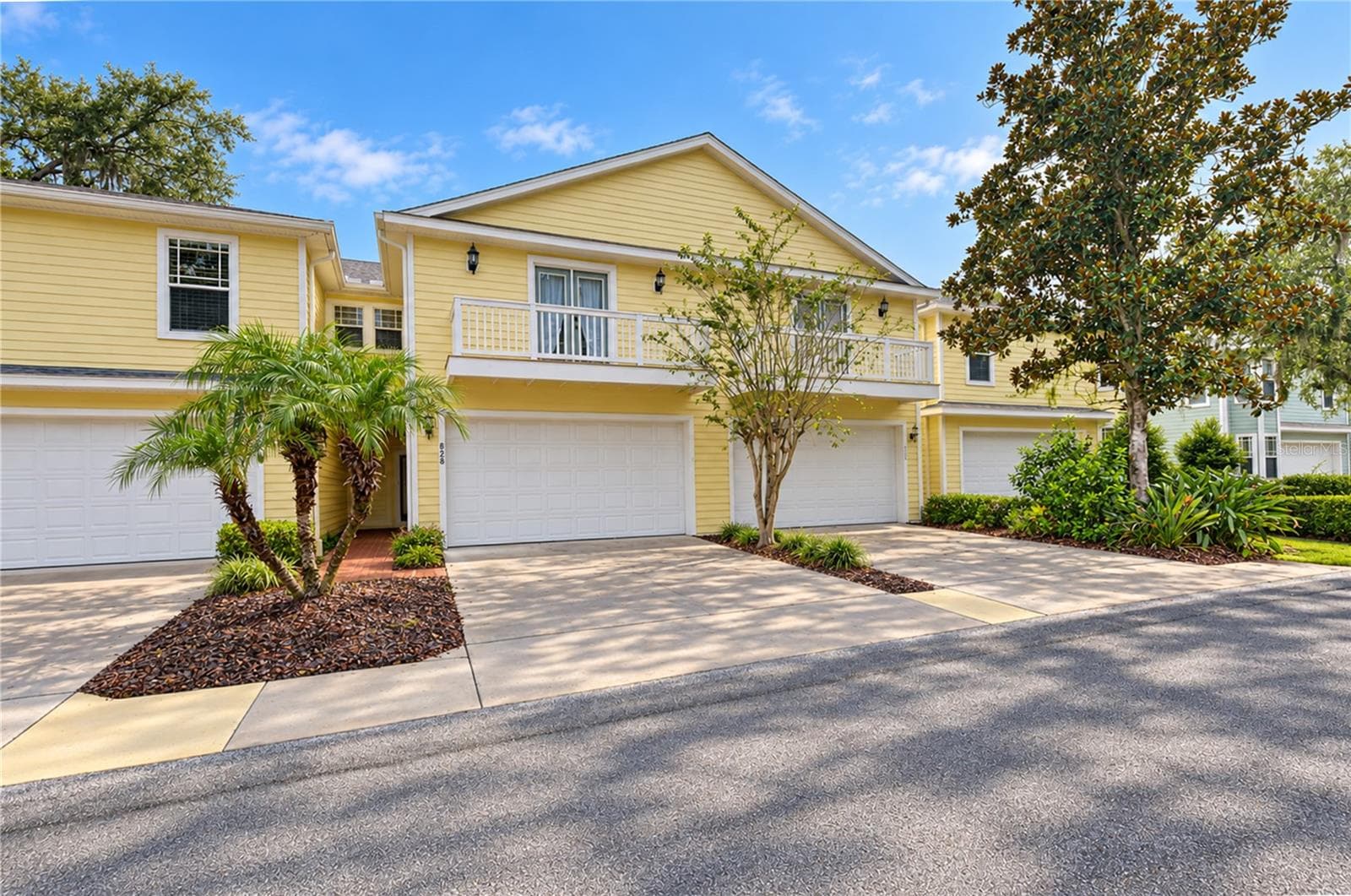 828 LUMSDEN RESERVE DR