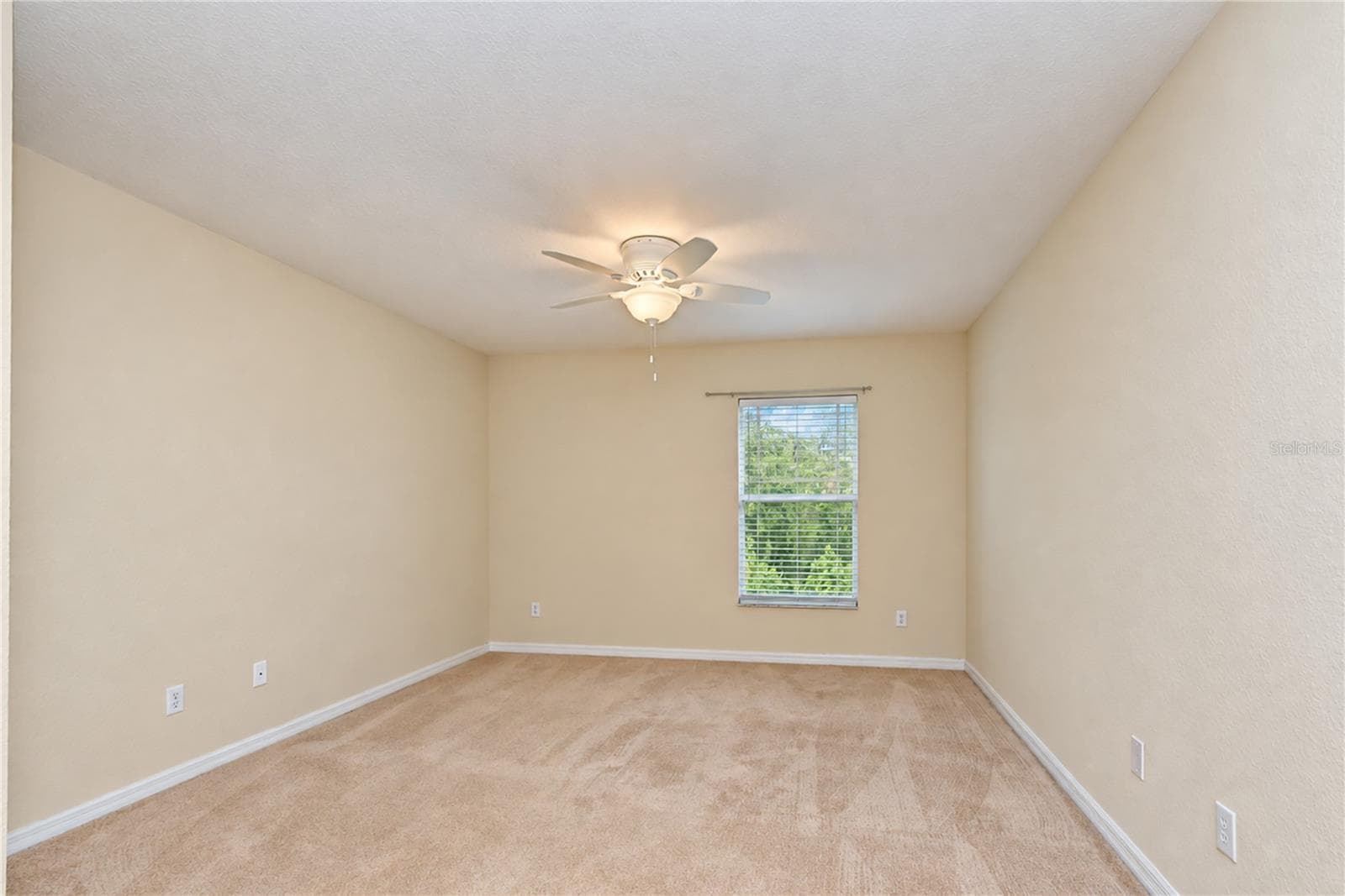 Secondary Bedroom - 828 LUMSDEN RESERVE DR, BRANDON