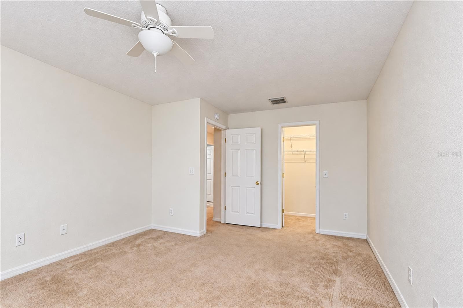 Third bedroom with walk-in closet - 828 LUMSDEN RESERVE DR, BRANDON