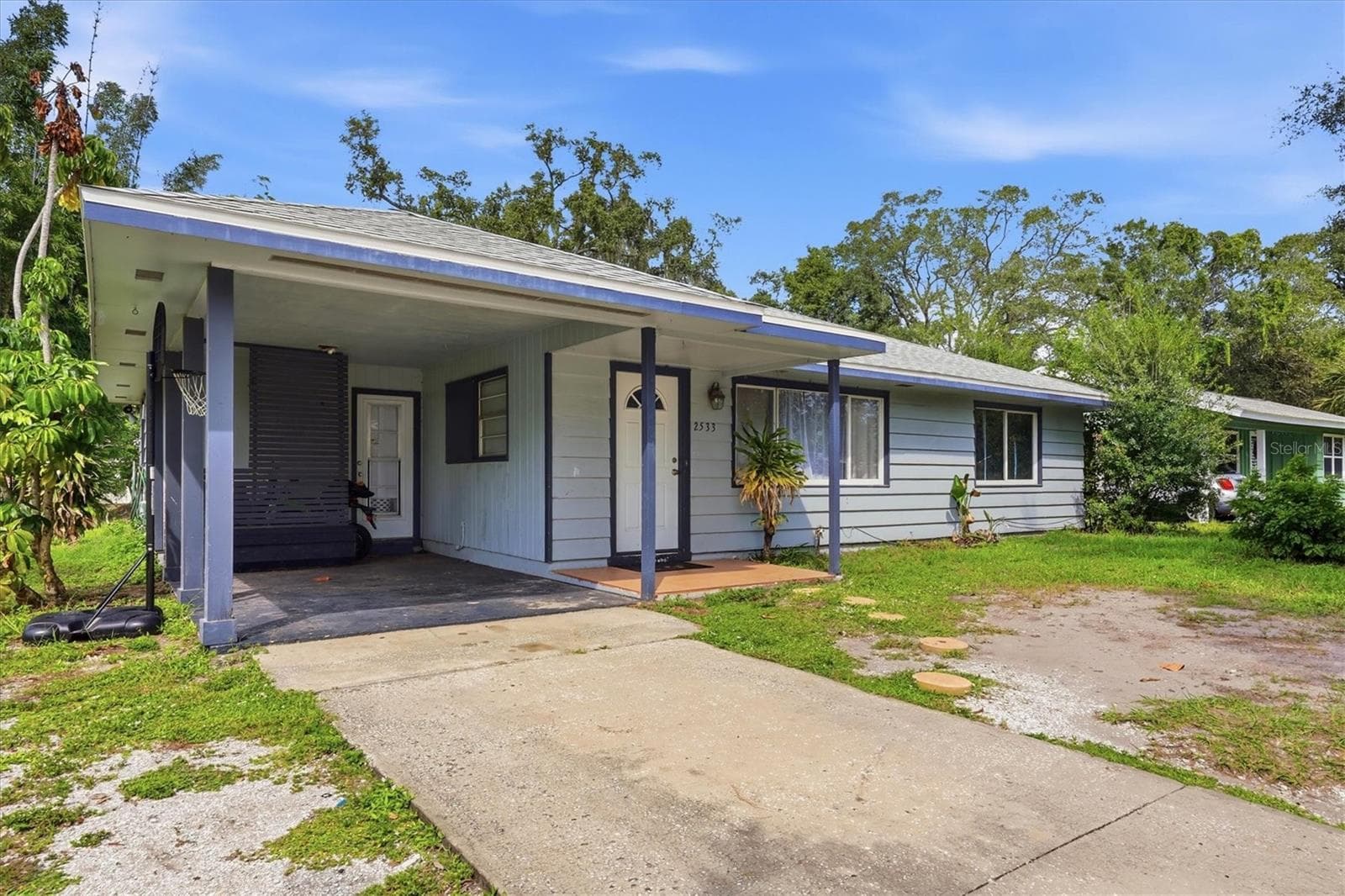 Single Family Residence at 2533 HAWTHORNE ST, SARASOTA, photo 3 of 42