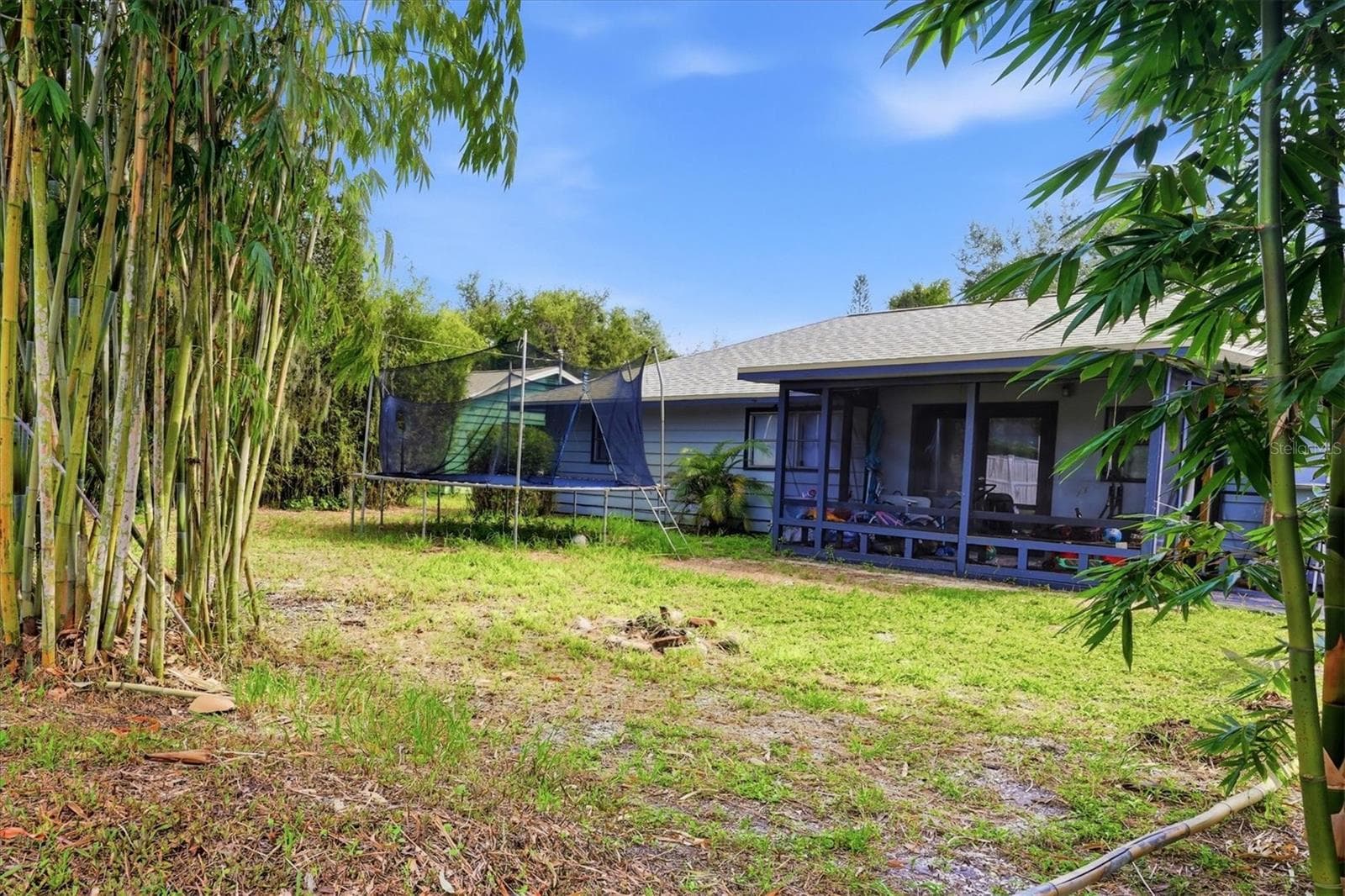 Single Family Residence at 2533 HAWTHORNE ST, SARASOTA, photo 9 of 42
