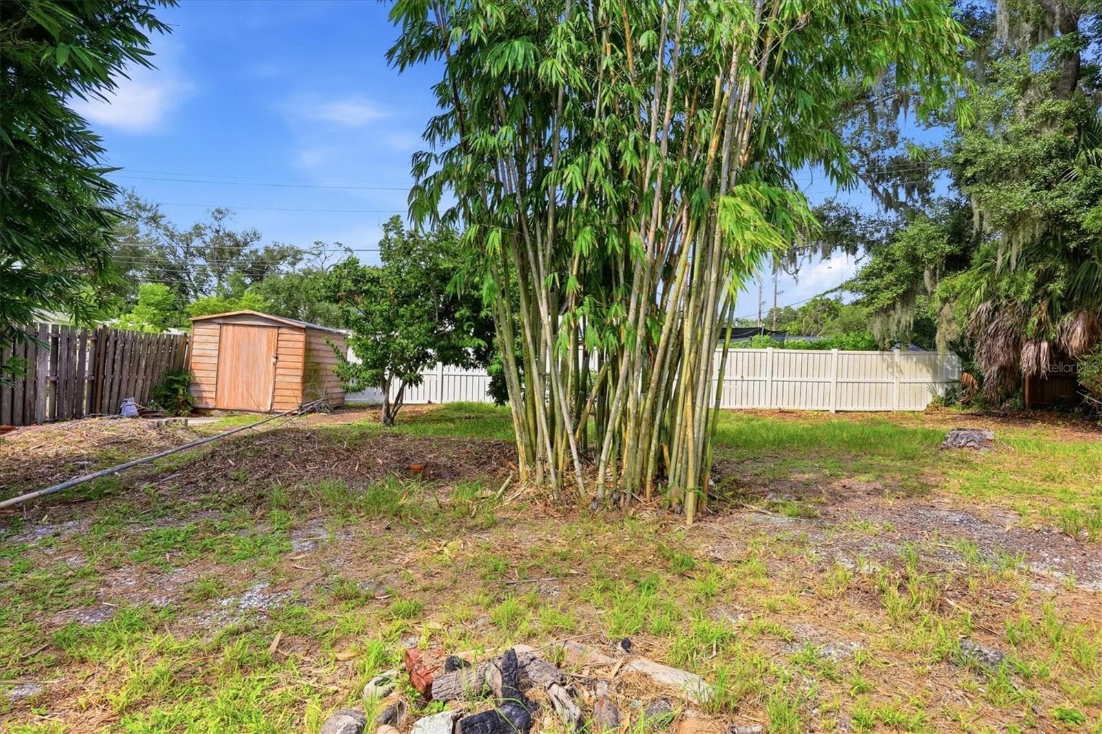 Single Family Residence at 2533 HAWTHORNE ST, SARASOTA, photo 10 of 42