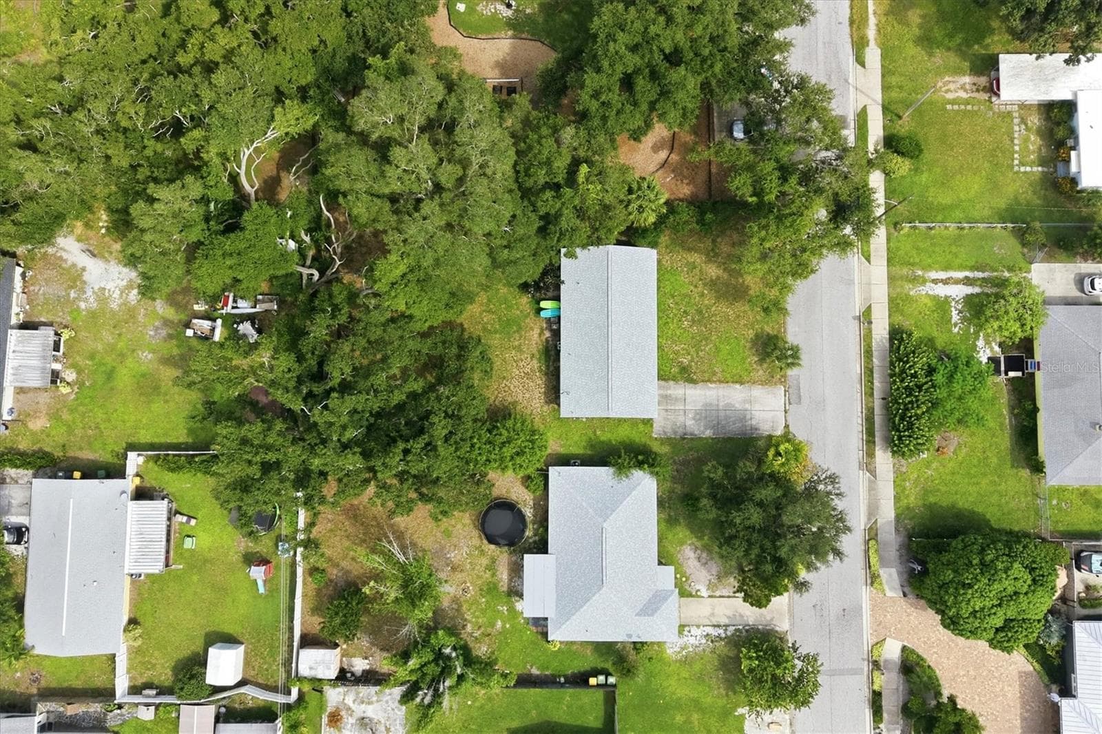 Single Family Residence at 2533 HAWTHORNE ST, SARASOTA, photo 16 of 42