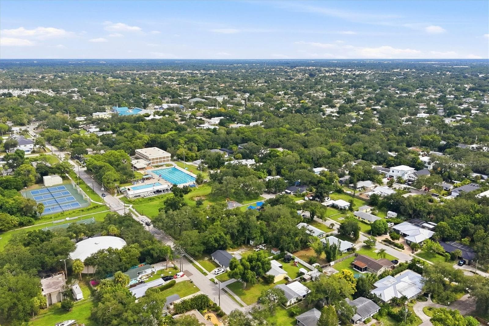 Single Family Residence at 2533 HAWTHORNE ST, SARASOTA, photo 28 of 42