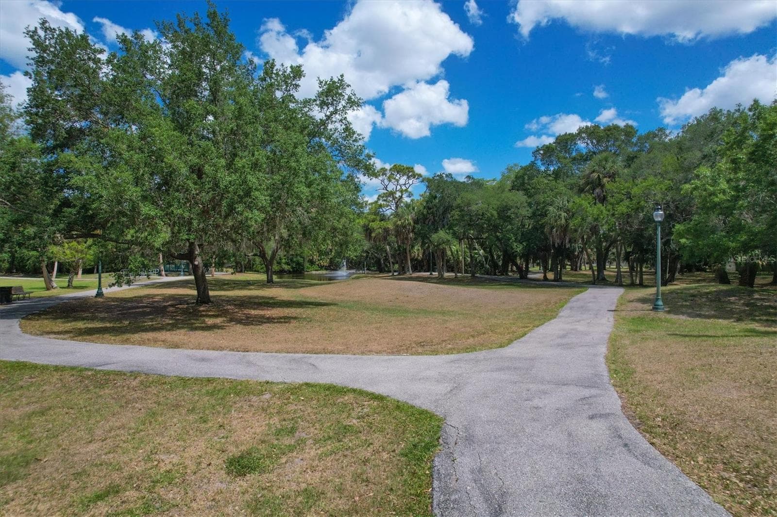 Single Family Residence at 2533 HAWTHORNE ST, SARASOTA, photo 31 of 42