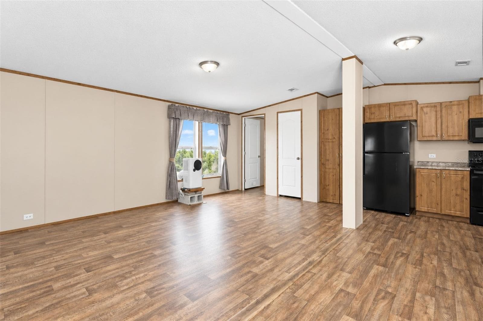 Very open floor plan - 9066 PINEHAVEN WAY, ENGLEWOOD