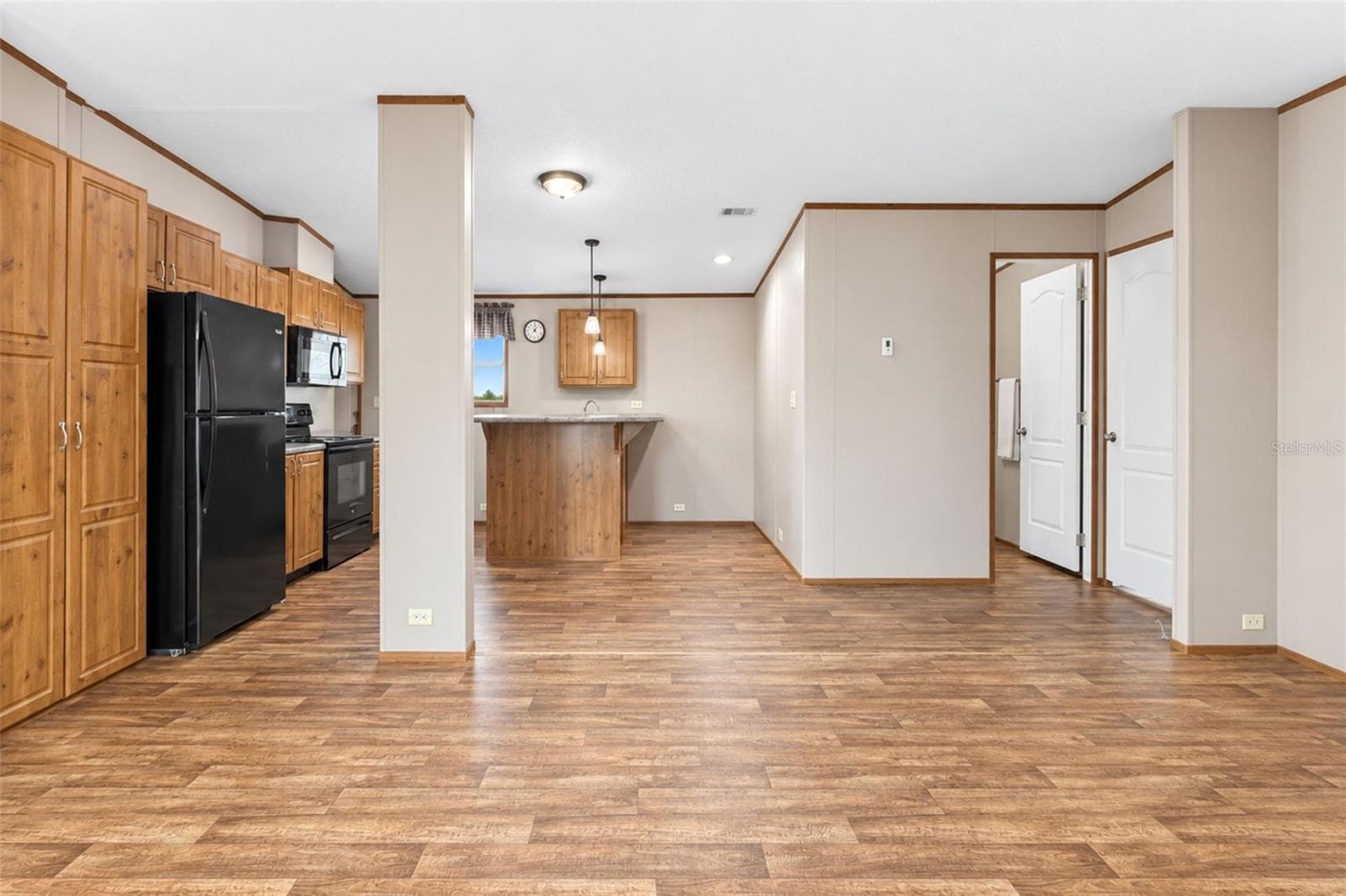 Looking toward kitchen from dining area - 9066 PINEHAVEN WAY, ENGLEWOOD