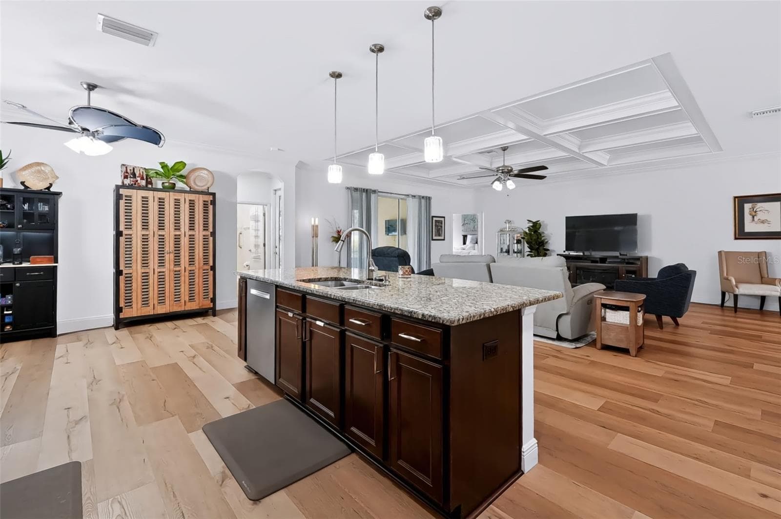 Single Family Residence at 13436 CANOPY CREEK DR, TAMPA, photo 11 of 33