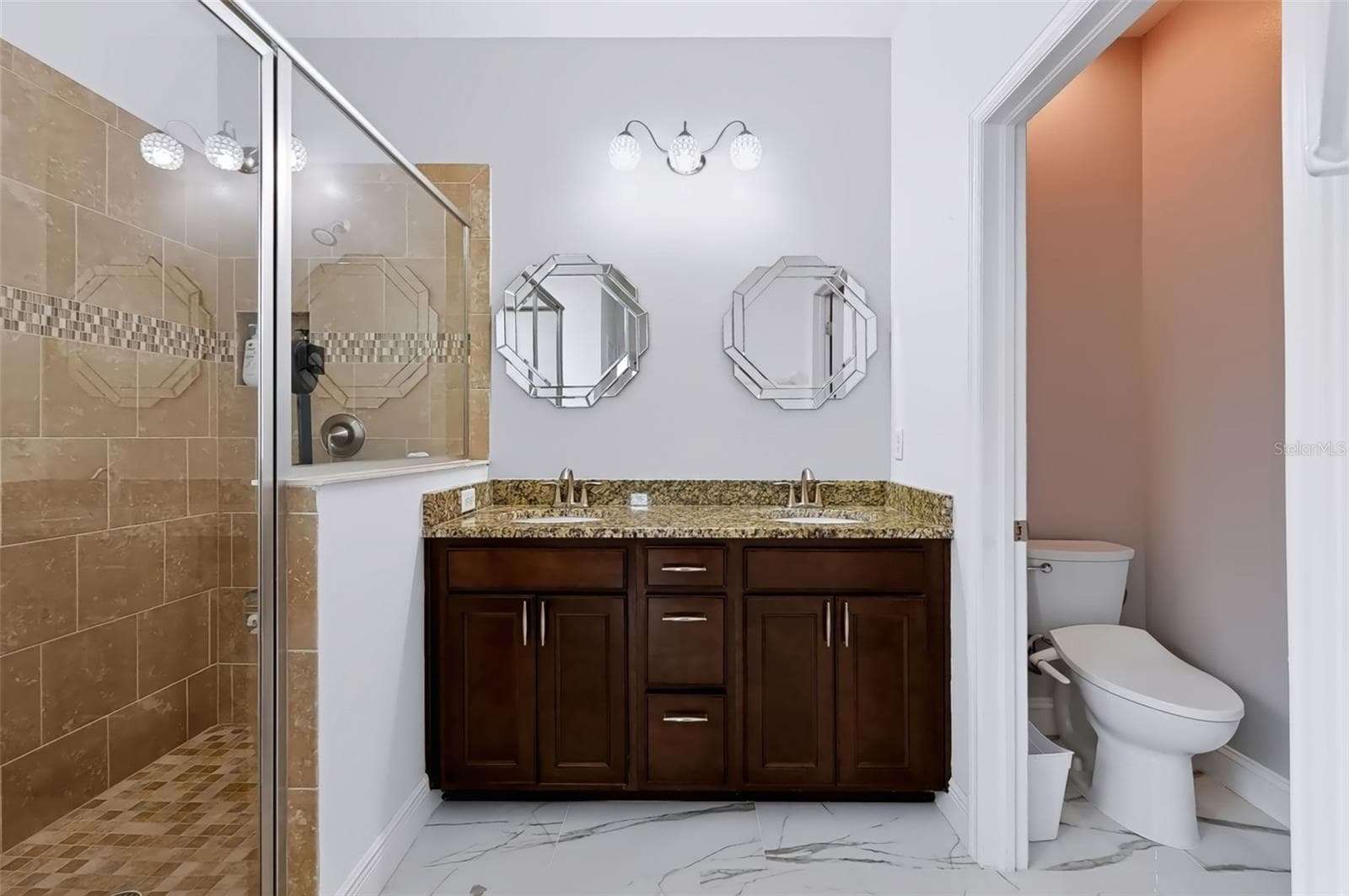 Single Family Residence at 13436 CANOPY CREEK DR, TAMPA, photo 16 of 33