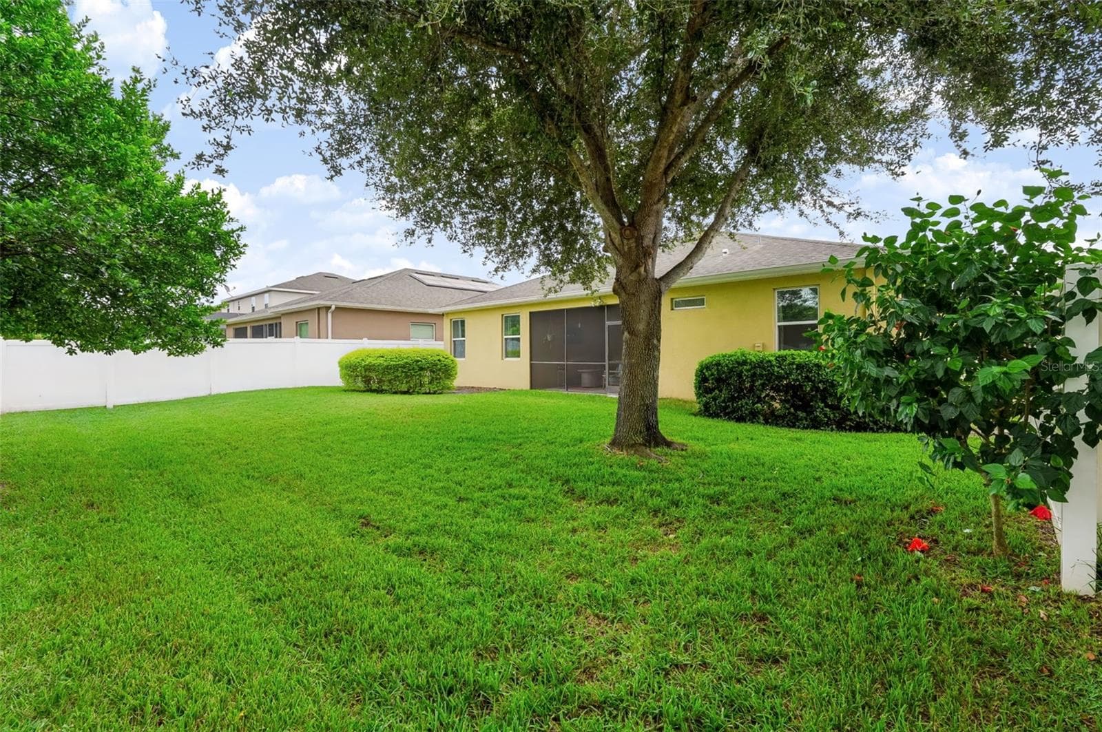 Single Family Residence at 13436 CANOPY CREEK DR, TAMPA, photo 28 of 33