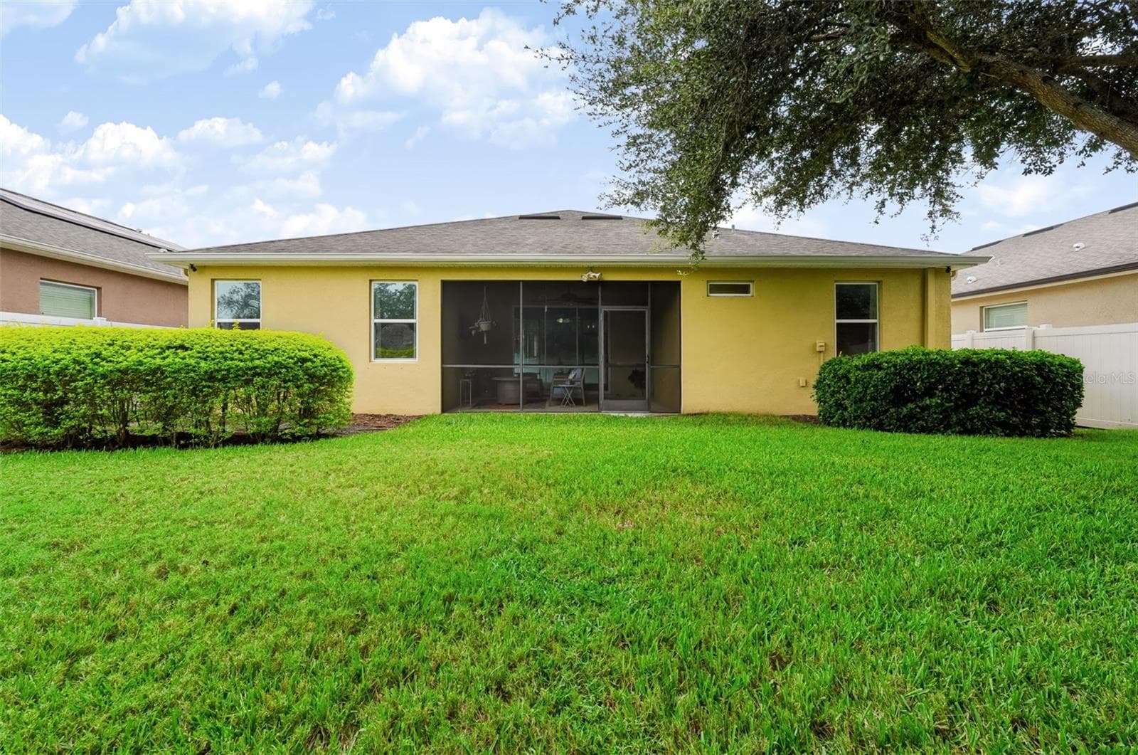 Single Family Residence at 13436 CANOPY CREEK DR, TAMPA, photo 29 of 33