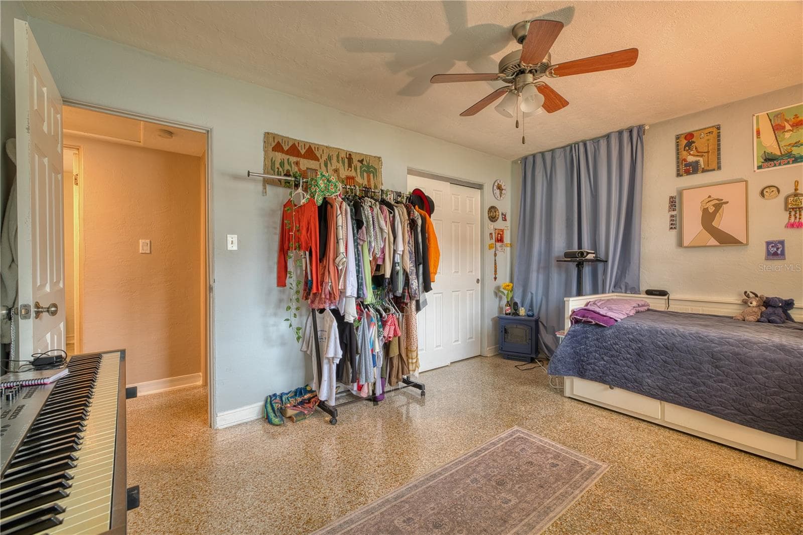 Single Family Residence at 1508 MONTCALM ST, ORLANDO, photo 7 of 35