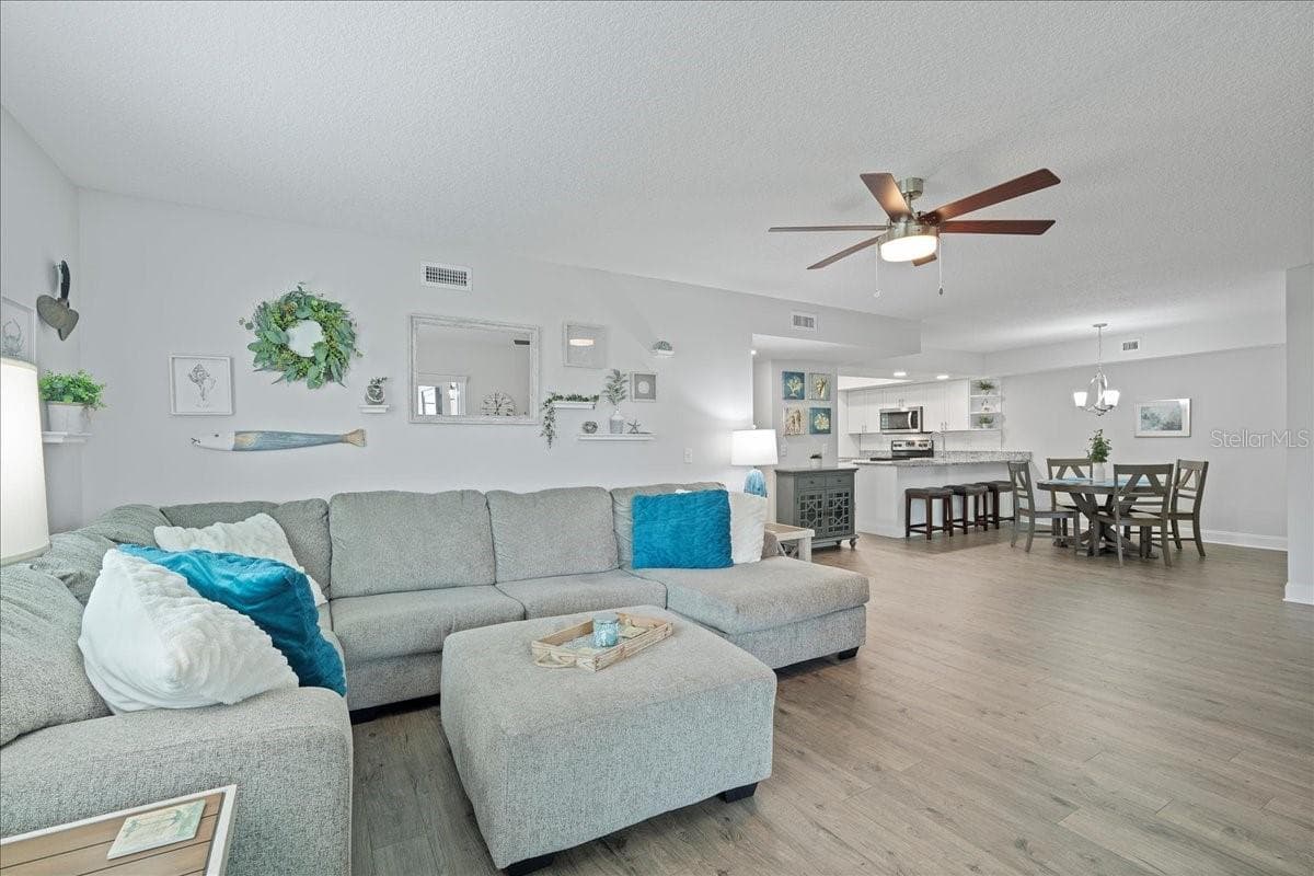 Condominium at 8251 BRENT ST #918, PORT RICHEY, photo 13 of 50