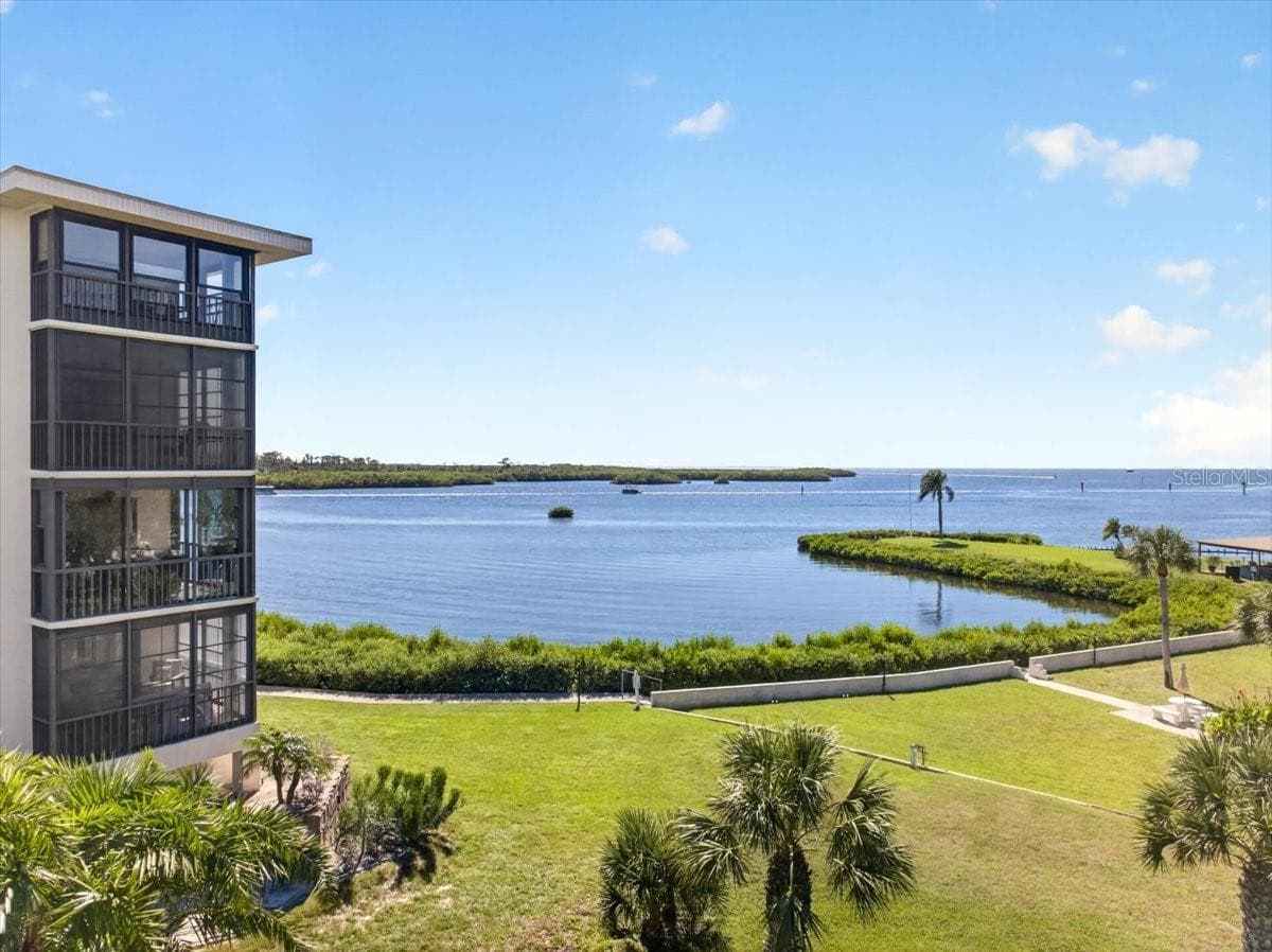 Condominium at 8251 BRENT ST #918, PORT RICHEY, photo 42 of 50