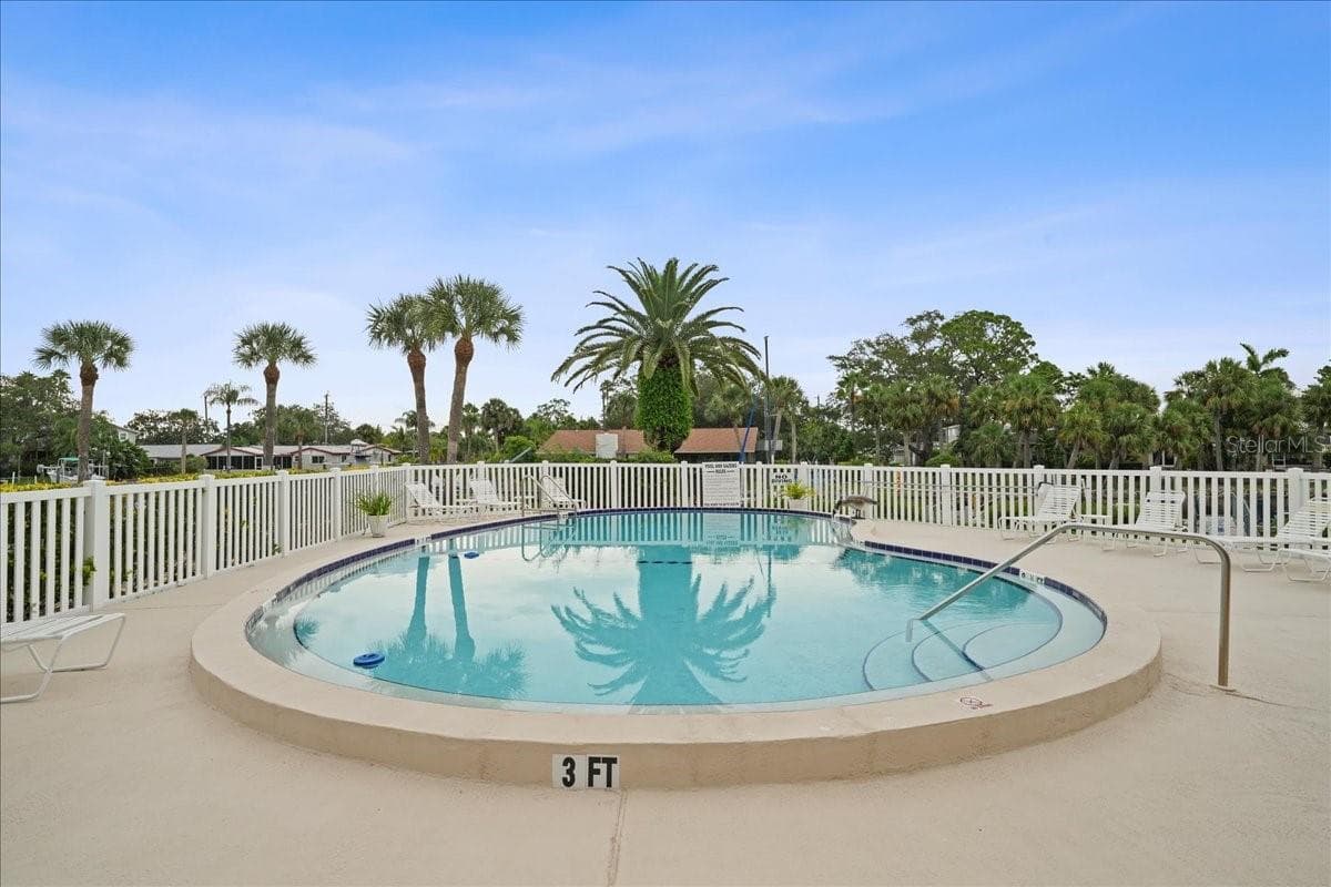 Waterfront Heated Pool - 8251 BRENT ST #918, PORT RICHEY