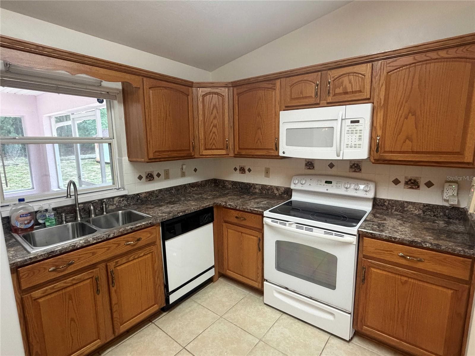 Single Family Residence at 9530 N AKOLA WAY, CITRUS SPRINGS, photo 8 of 43