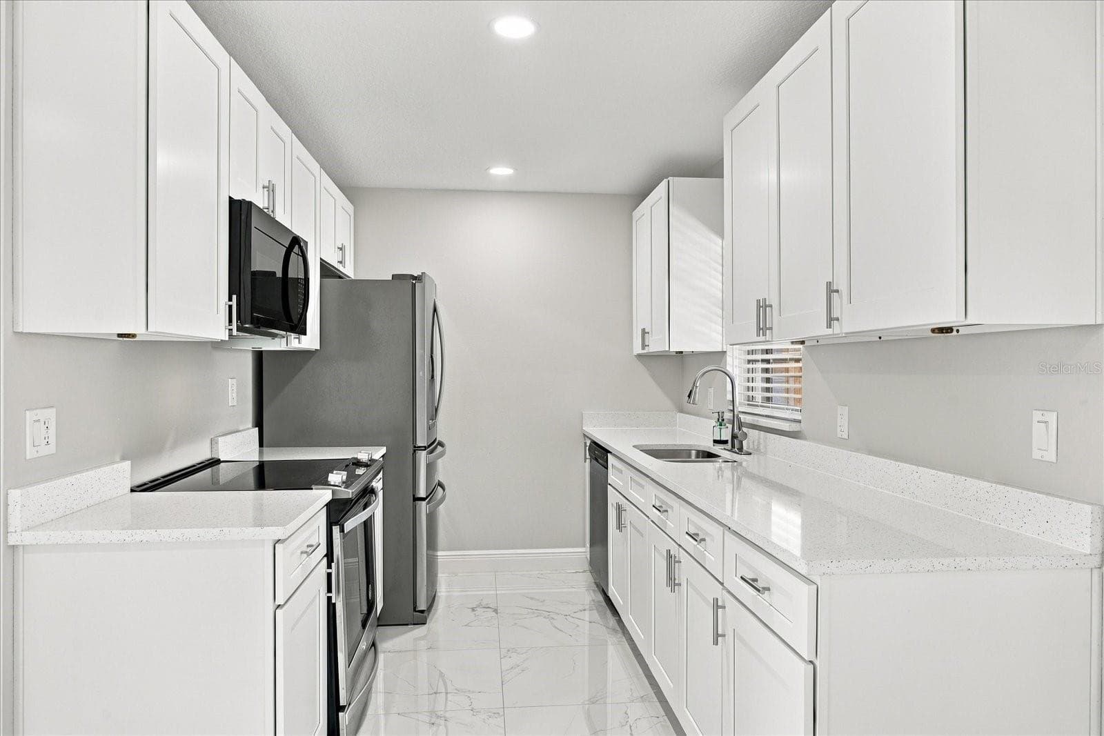 Single Family Residence at 568 TULANE DR, ALTAMONTE SPRINGS, photo 9 of 24