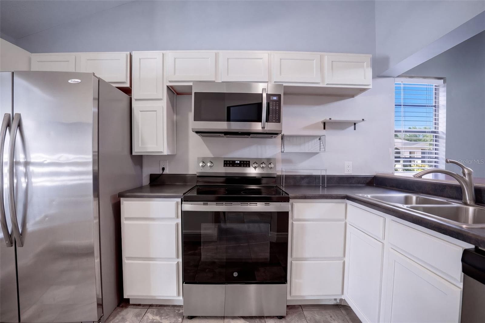 Condominium at 1711 GARDEN LAKE DR #1711, WINTER HAVEN, photo 18 of 44