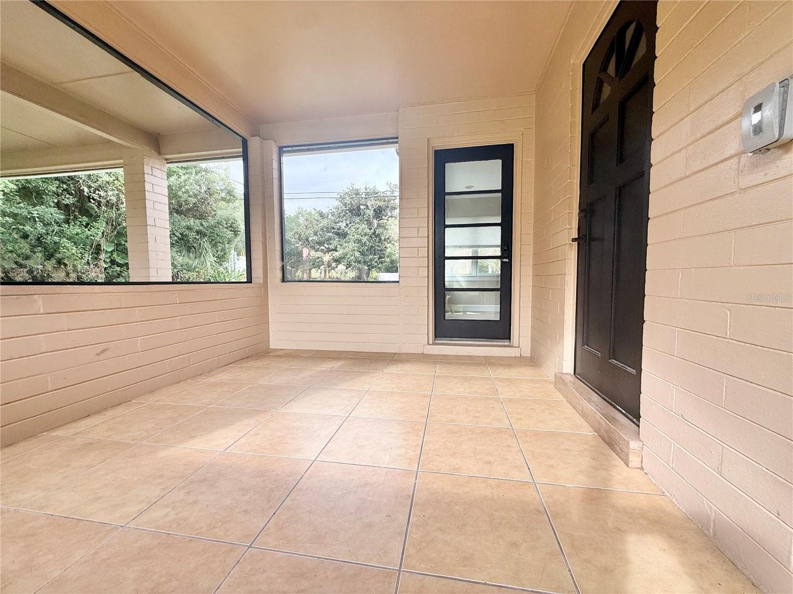 Duplex at 932 W PRINCETON ST, ORLANDO, photo 7 of 25