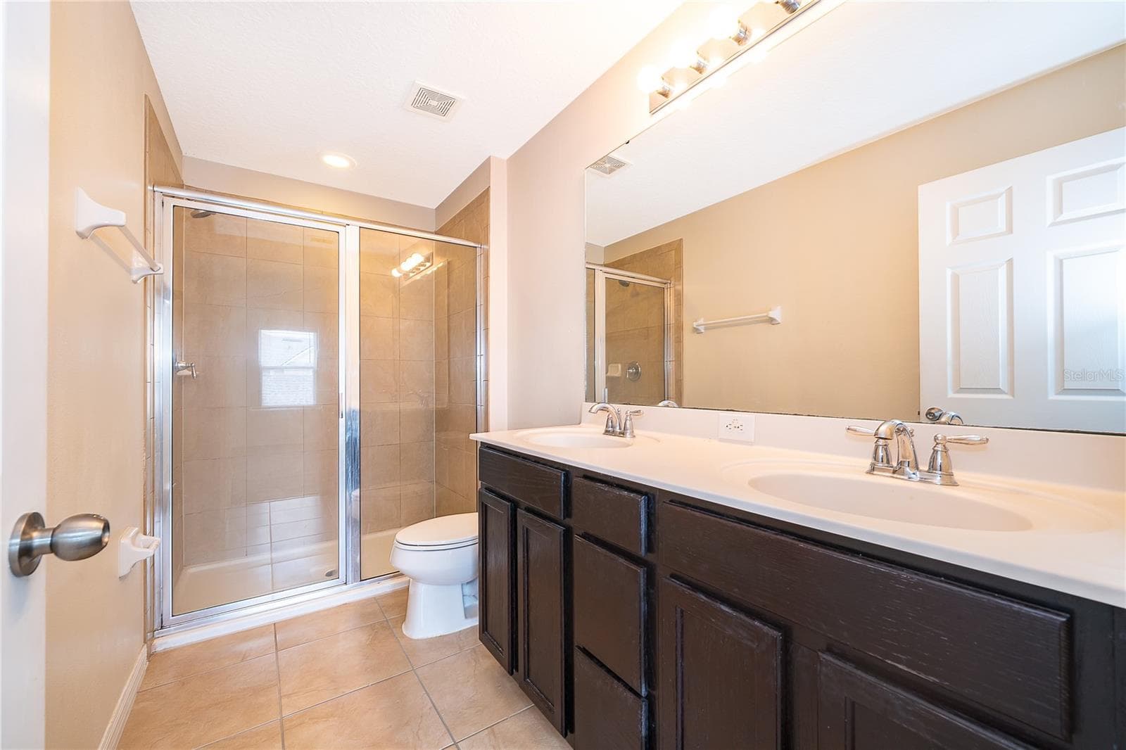 Townhouse at 11963 VERMILLION AVE, WINDERMERE, photo 9 of 35