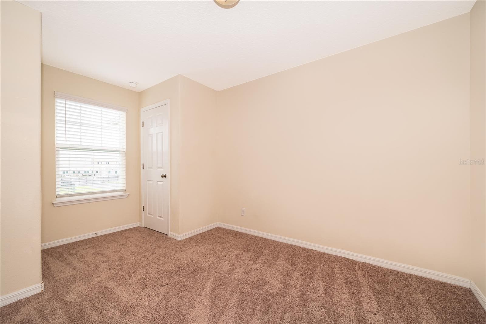 Townhouse at 11963 VERMILLION AVE, WINDERMERE, photo 12 of 35