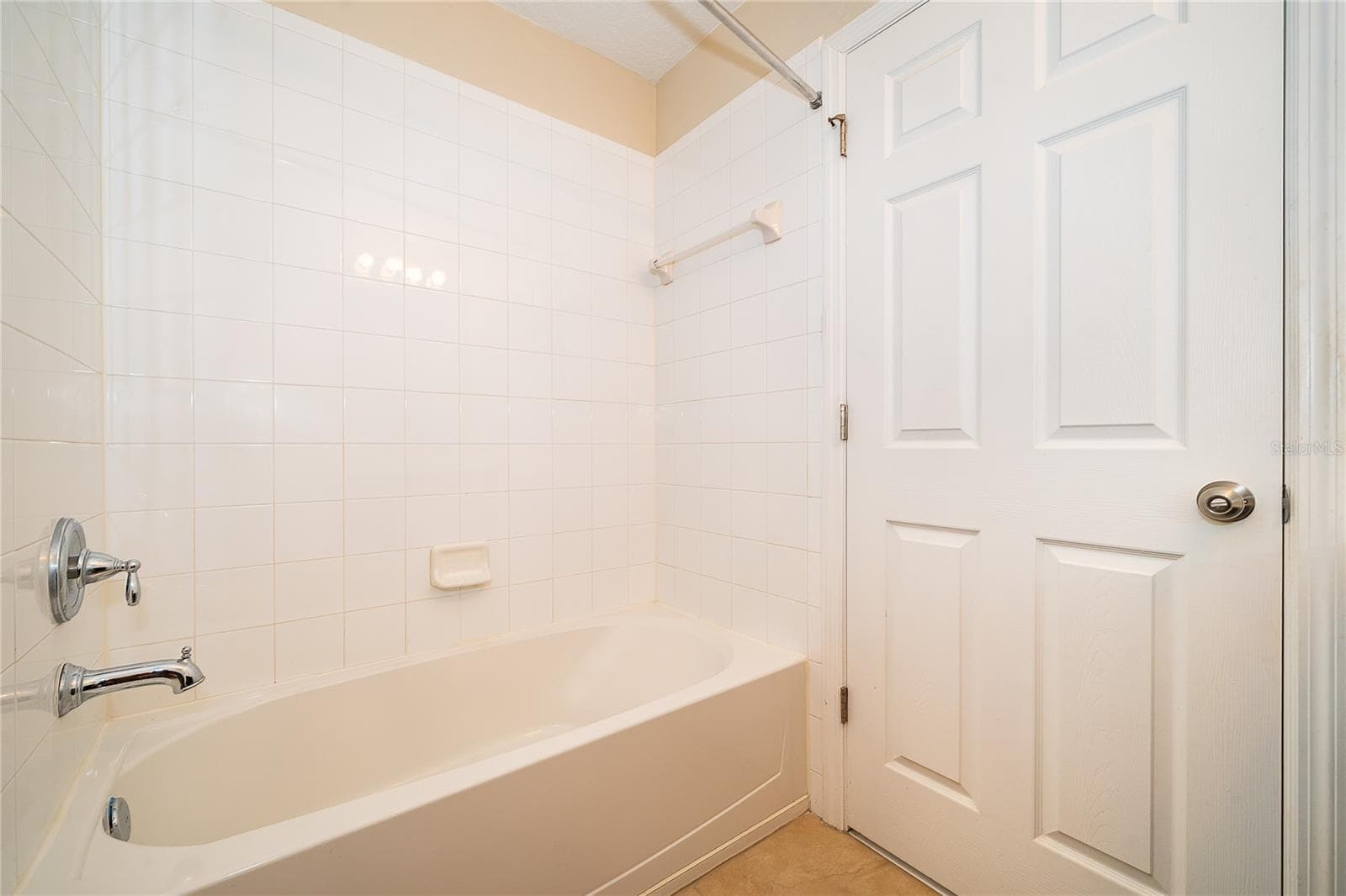 Townhouse at 11963 VERMILLION AVE, WINDERMERE, photo 18 of 35