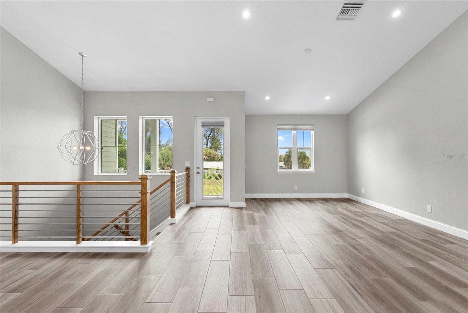 Single Family Residence at 1185 LITTLE CT, ENGLEWOOD, photo 12 of 74