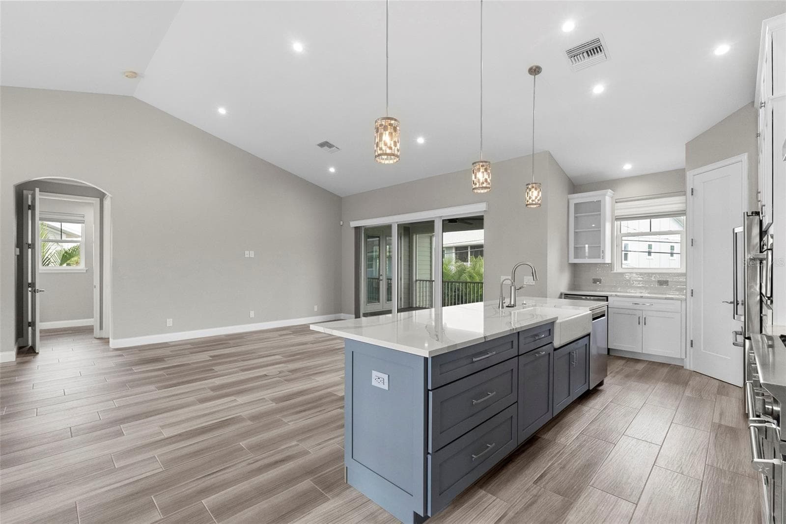 Single Family Residence at 1185 LITTLE CT, ENGLEWOOD, photo 19 of 74