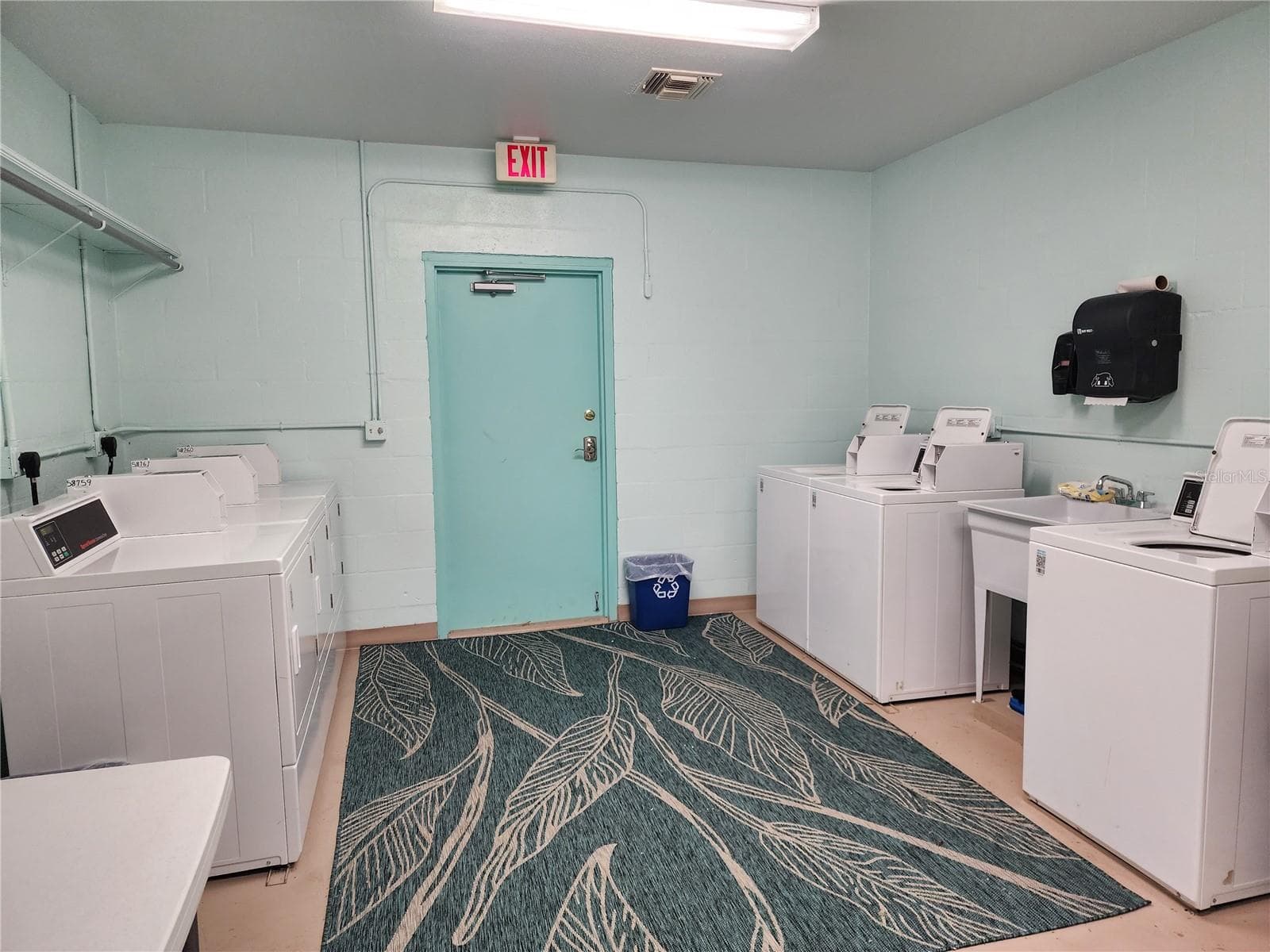 Mobile Home at 1800 ENGLEWOOD RD #88, ENGLEWOOD, photo 54 of 56