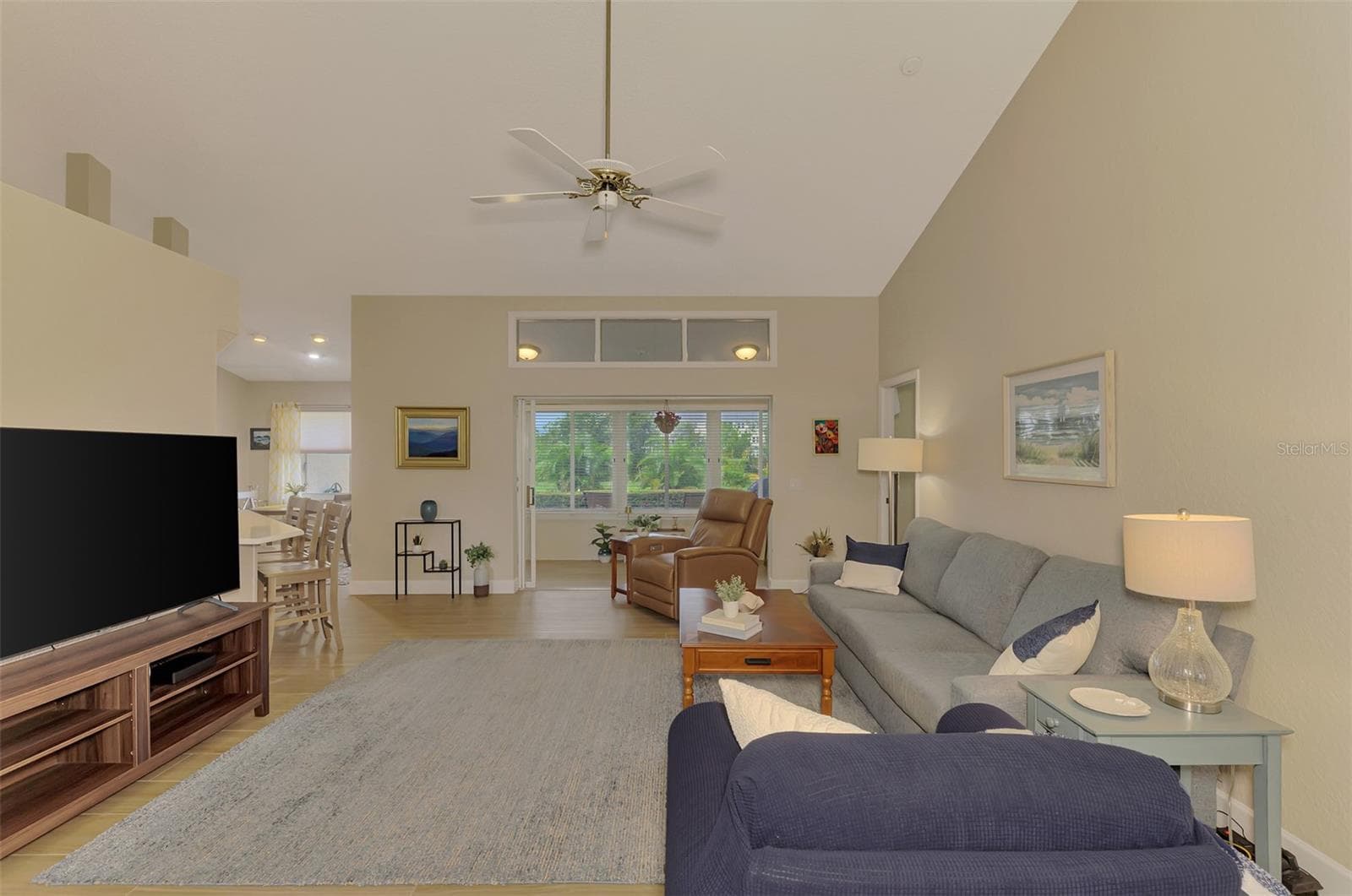 Single Family Residence at 426 BERMUDA ISLES CIR, VENICE, photo 7 of 97