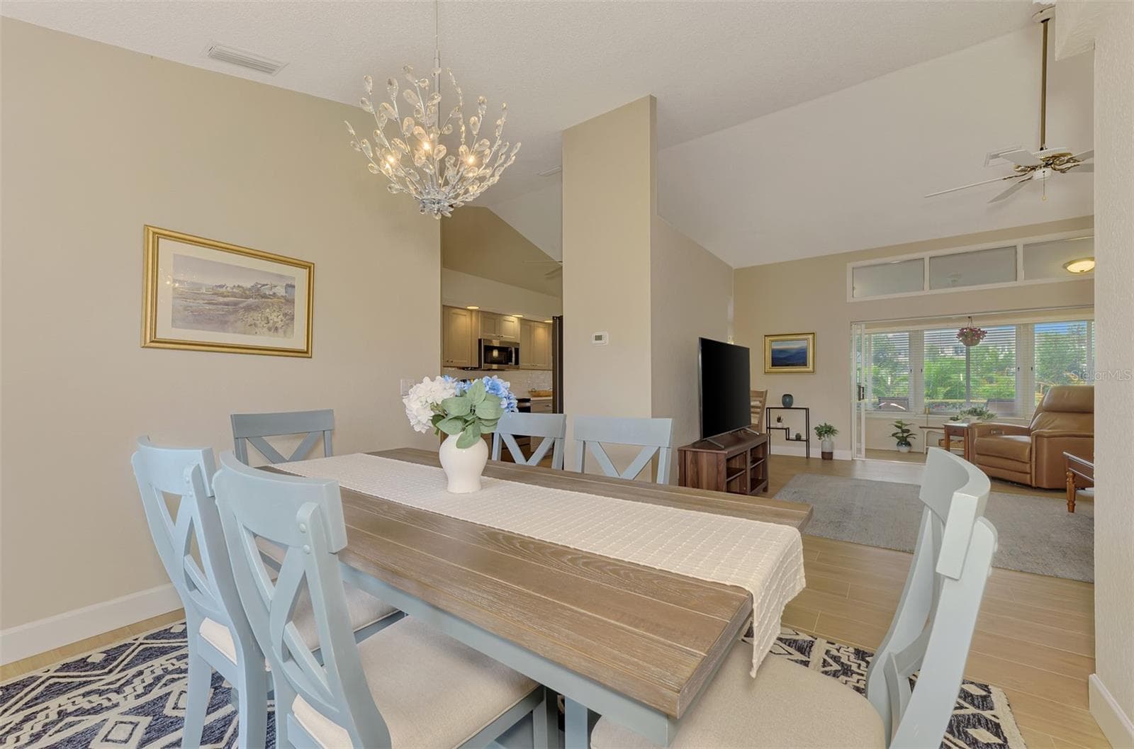 Single Family Residence at 426 BERMUDA ISLES CIR, VENICE, photo 19 of 97