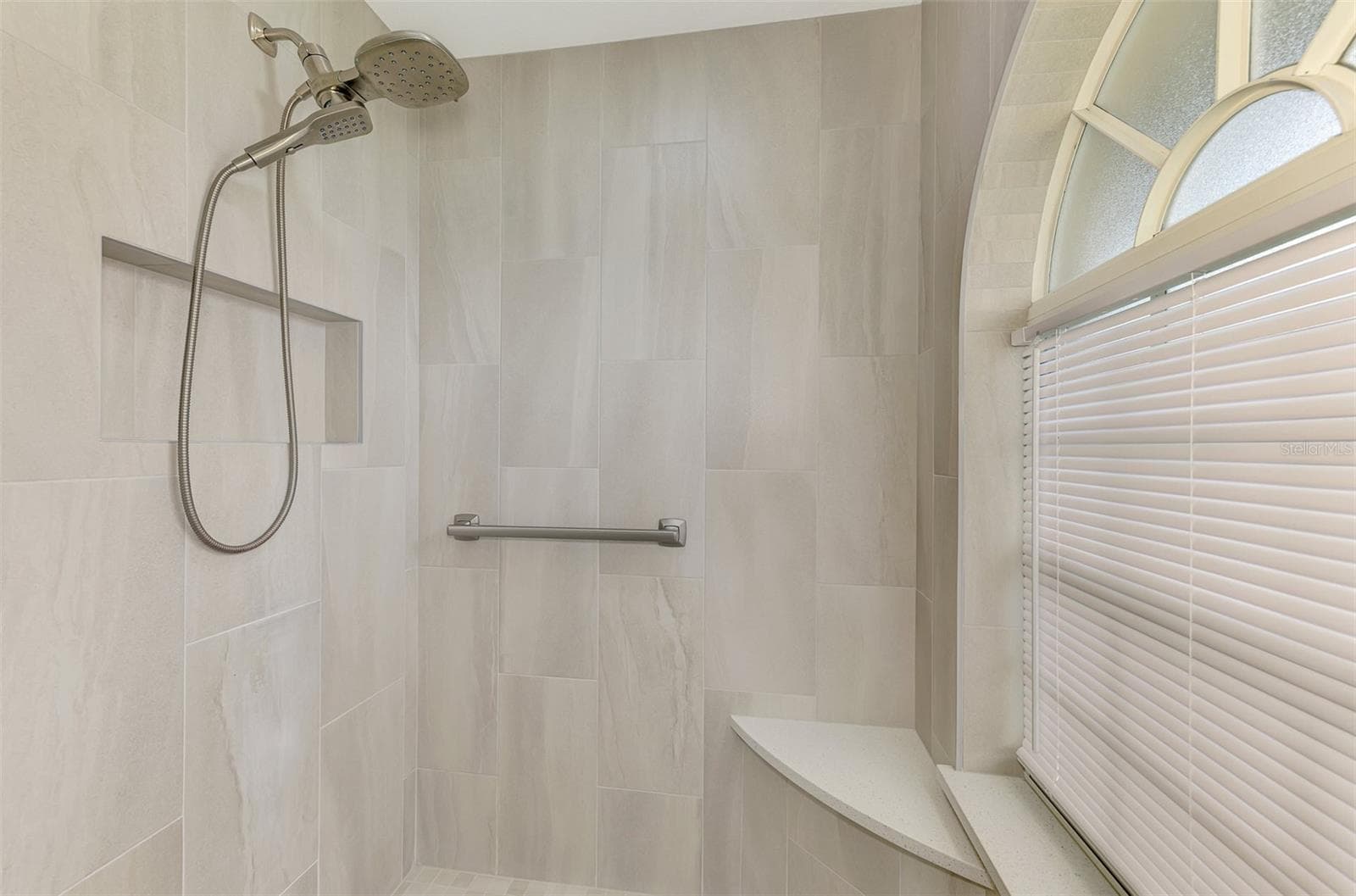 Single Family Residence at 426 BERMUDA ISLES CIR, VENICE, photo 40 of 97