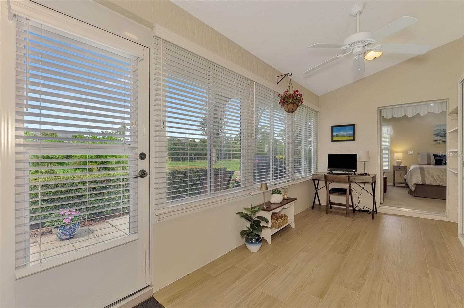 Single Family Residence at 426 BERMUDA ISLES CIR, VENICE, photo 54 of 97