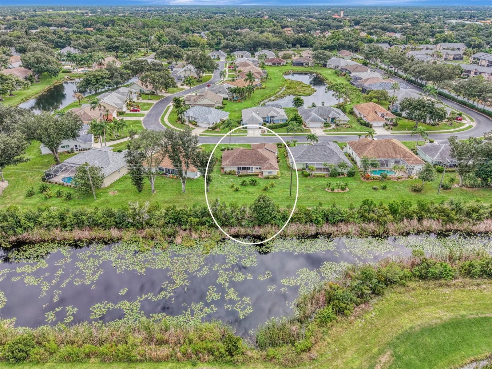 Single Family Residence at 426 BERMUDA ISLES CIR, VENICE, photo 58 of 97