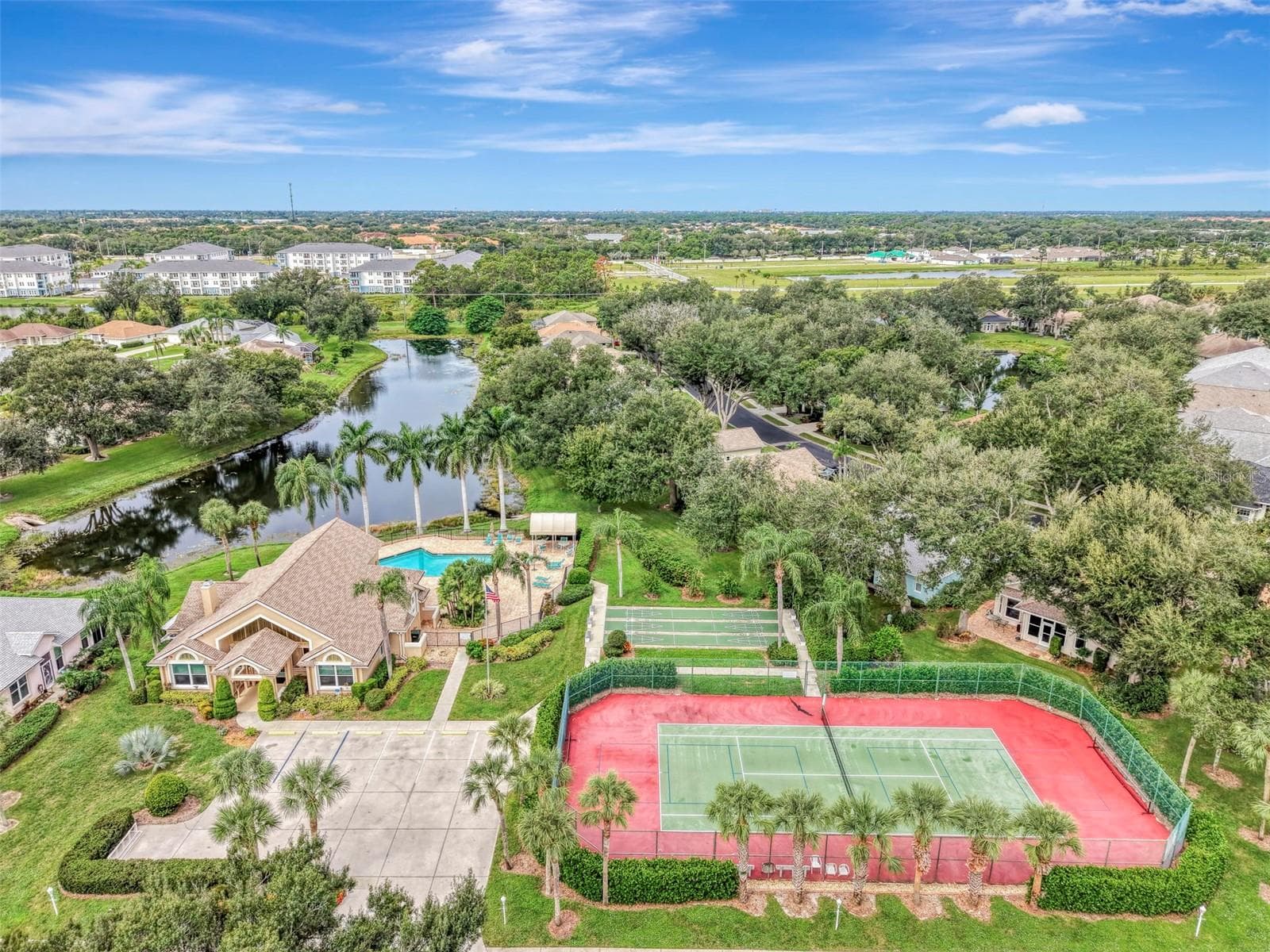 Single Family Residence at 426 BERMUDA ISLES CIR, VENICE, photo 71 of 97