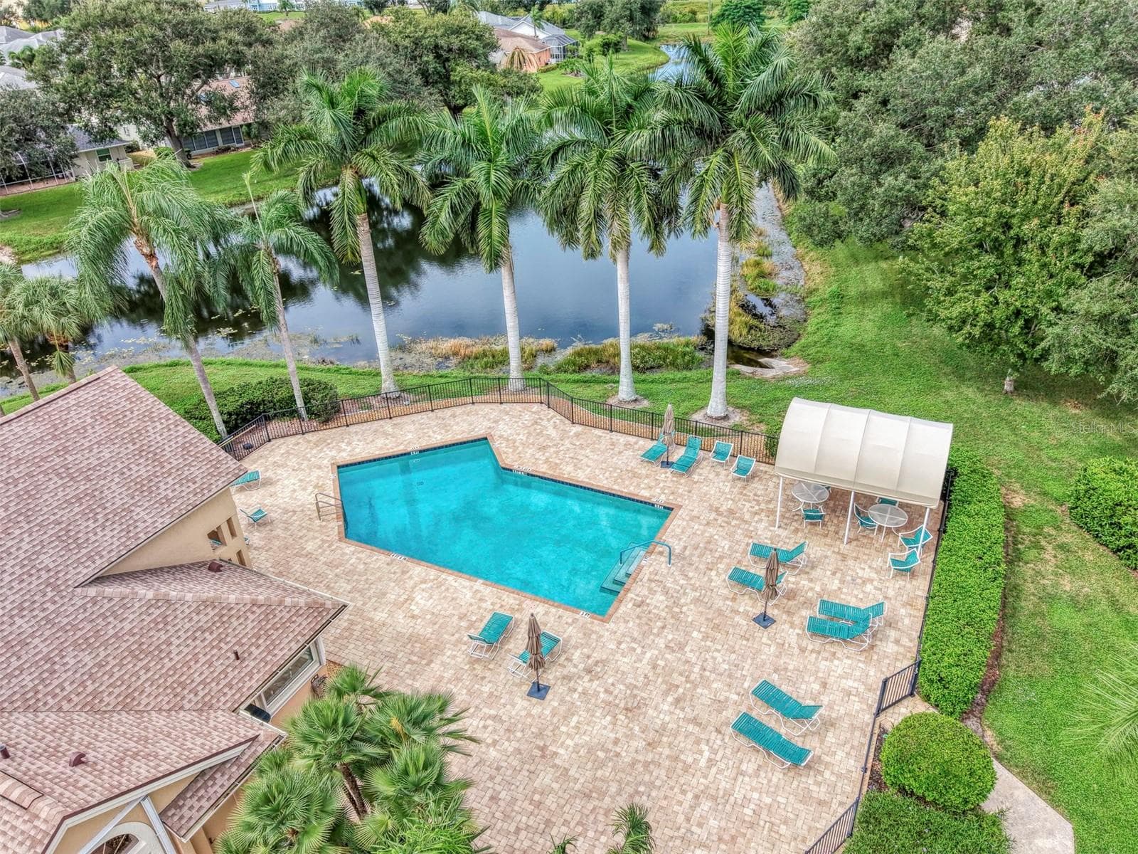 Single Family Residence at 426 BERMUDA ISLES CIR, VENICE, photo 79 of 97