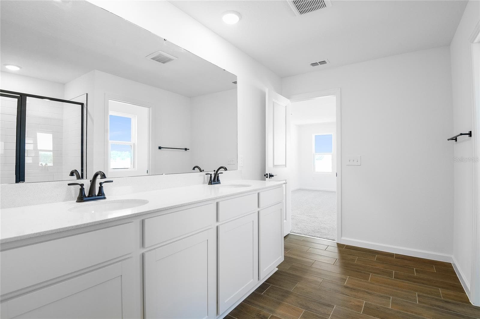 Single Family Residence at 172 FLAG LILLY LN, UMATILLA, photo 12 of 24