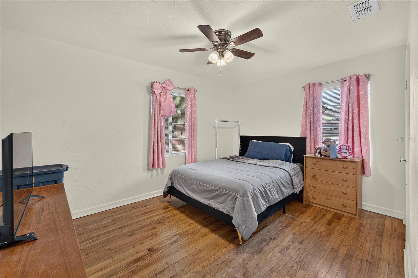 Single Family Residence at 627 HOLLY PL, LAKELAND, photo 11 of 22