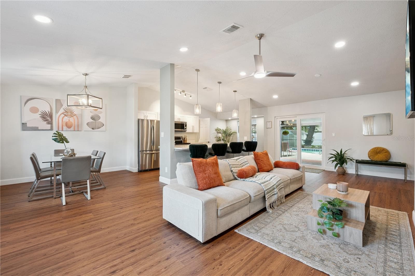 Single Family Residence at 8714 HILL PINE RD, ORLANDO, photo 3 of 55
